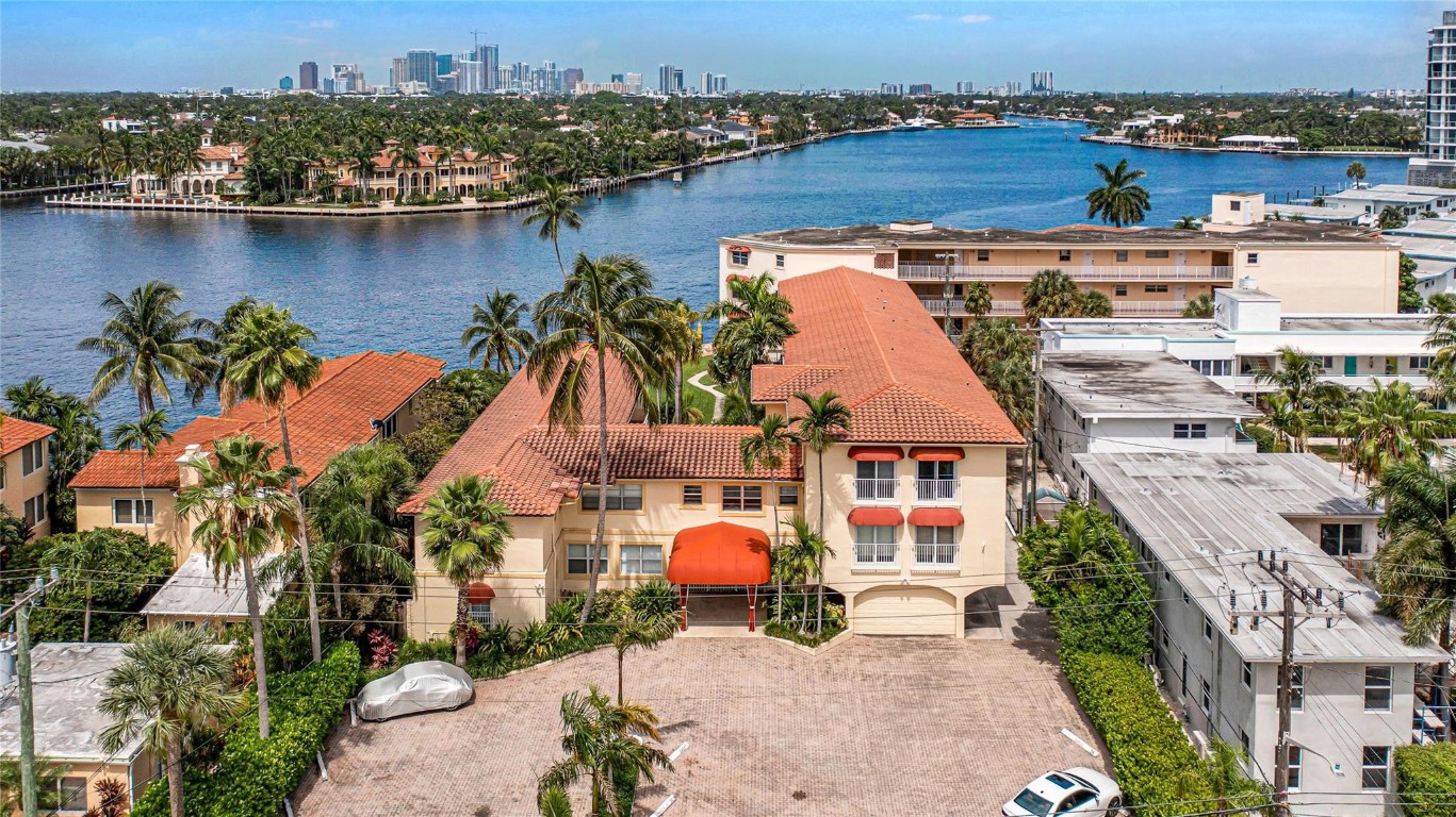 341 N Birch Rd #204 Fort Lauderdale, FL 33304