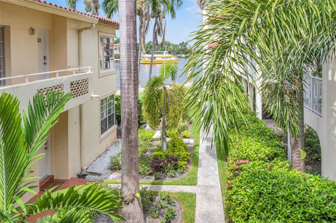 341 N Birch Rd #204 Fort Lauderdale, FL 33304