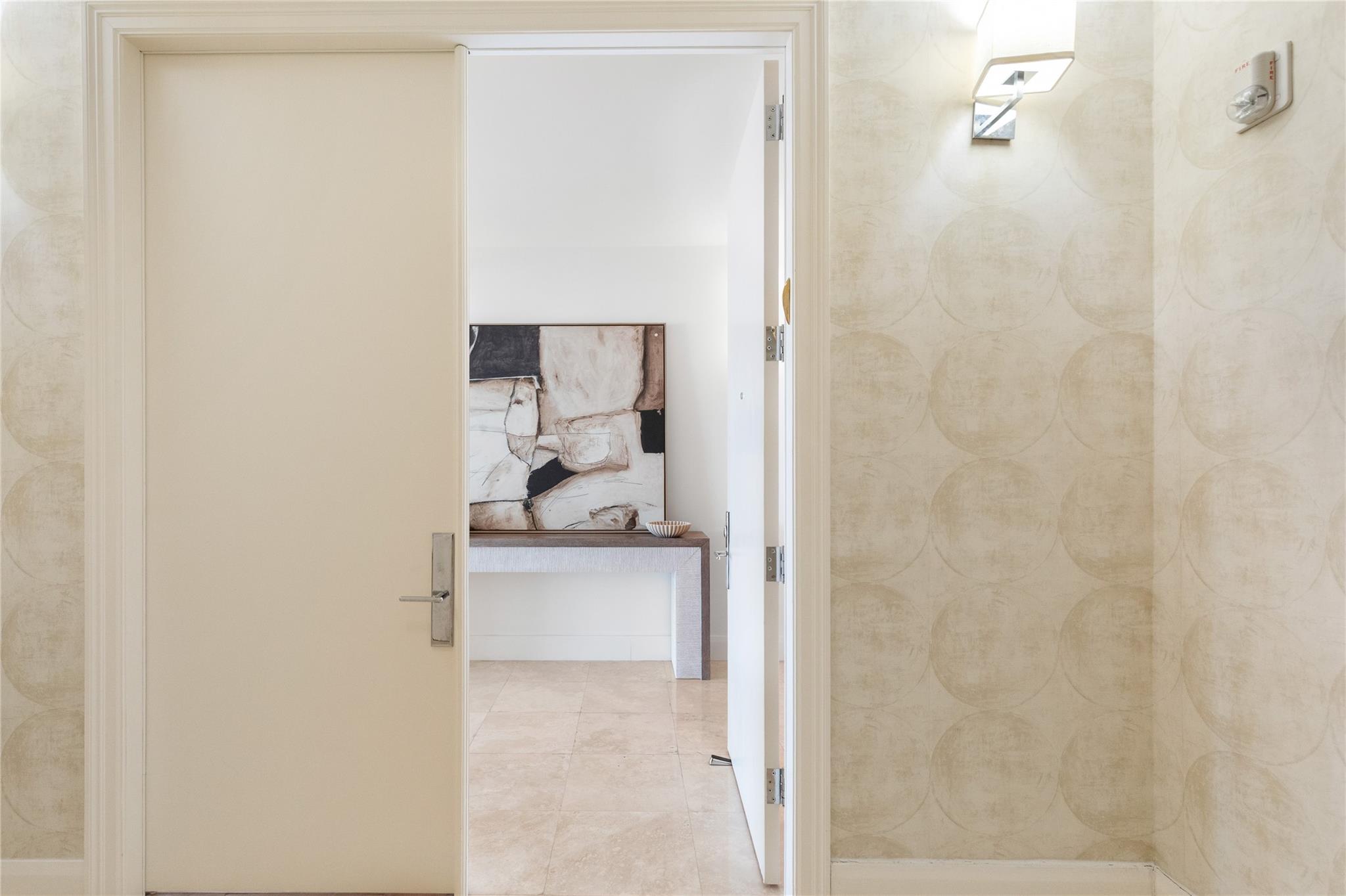 20201 E Country Clb Dr #706 Aventura, FL 33180