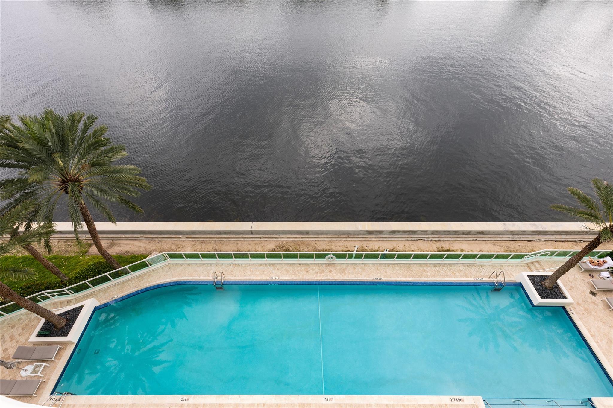 20201 E Country Clb Dr #706 Aventura, FL 33180