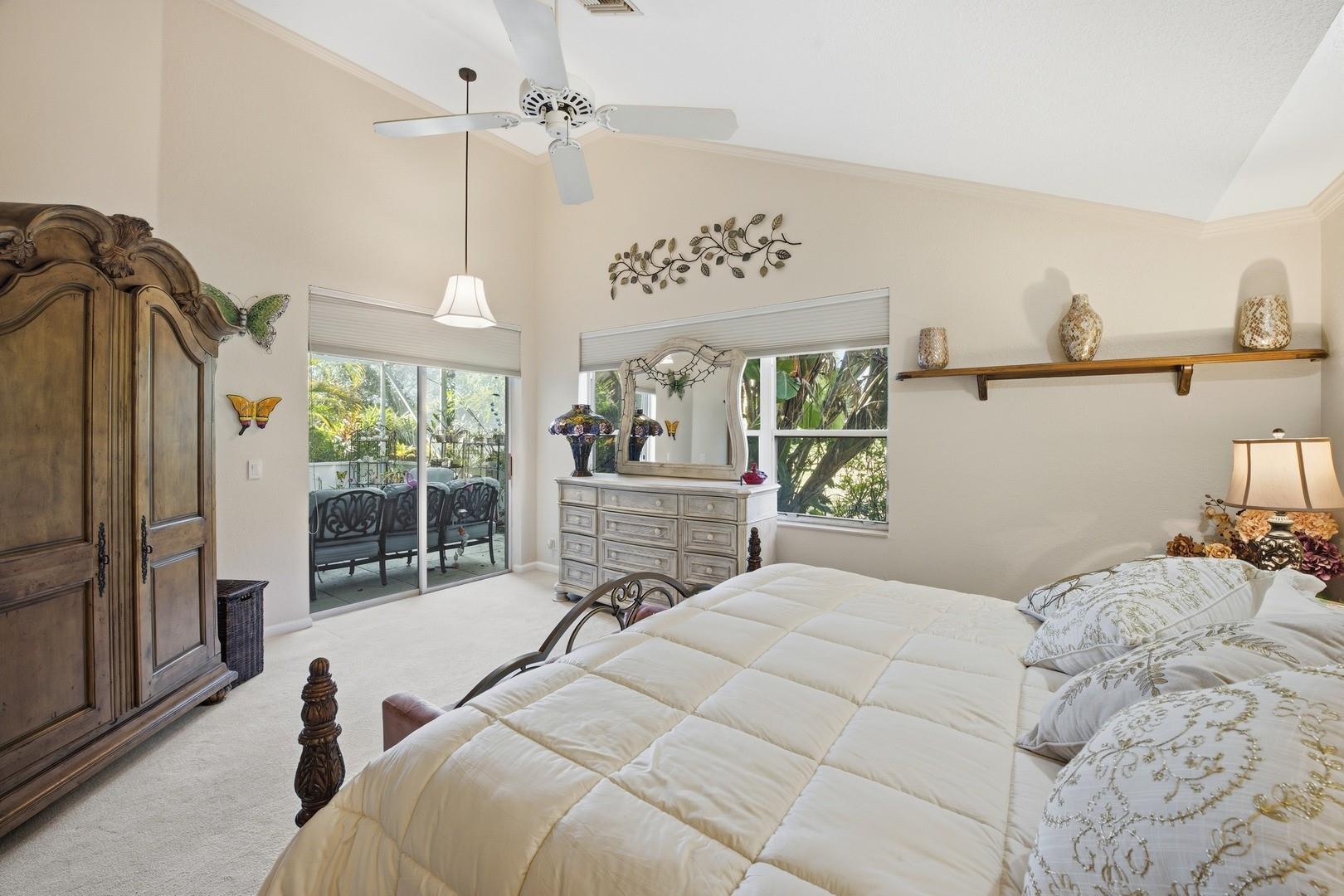 6441 Three Lks Ln Boynton Beach, FL 33437