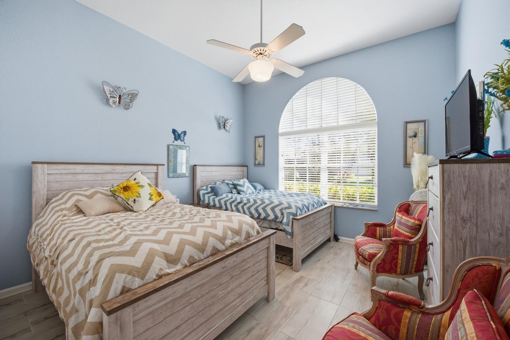 6441 Three Lks Ln Boynton Beach, FL 33437