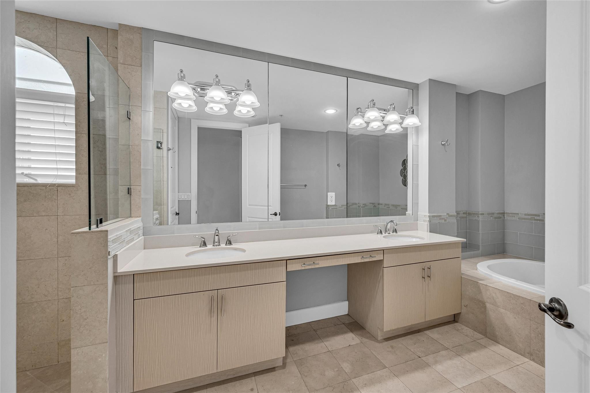 61 Isle Of Venice Fort Lauderdale, FL 33301