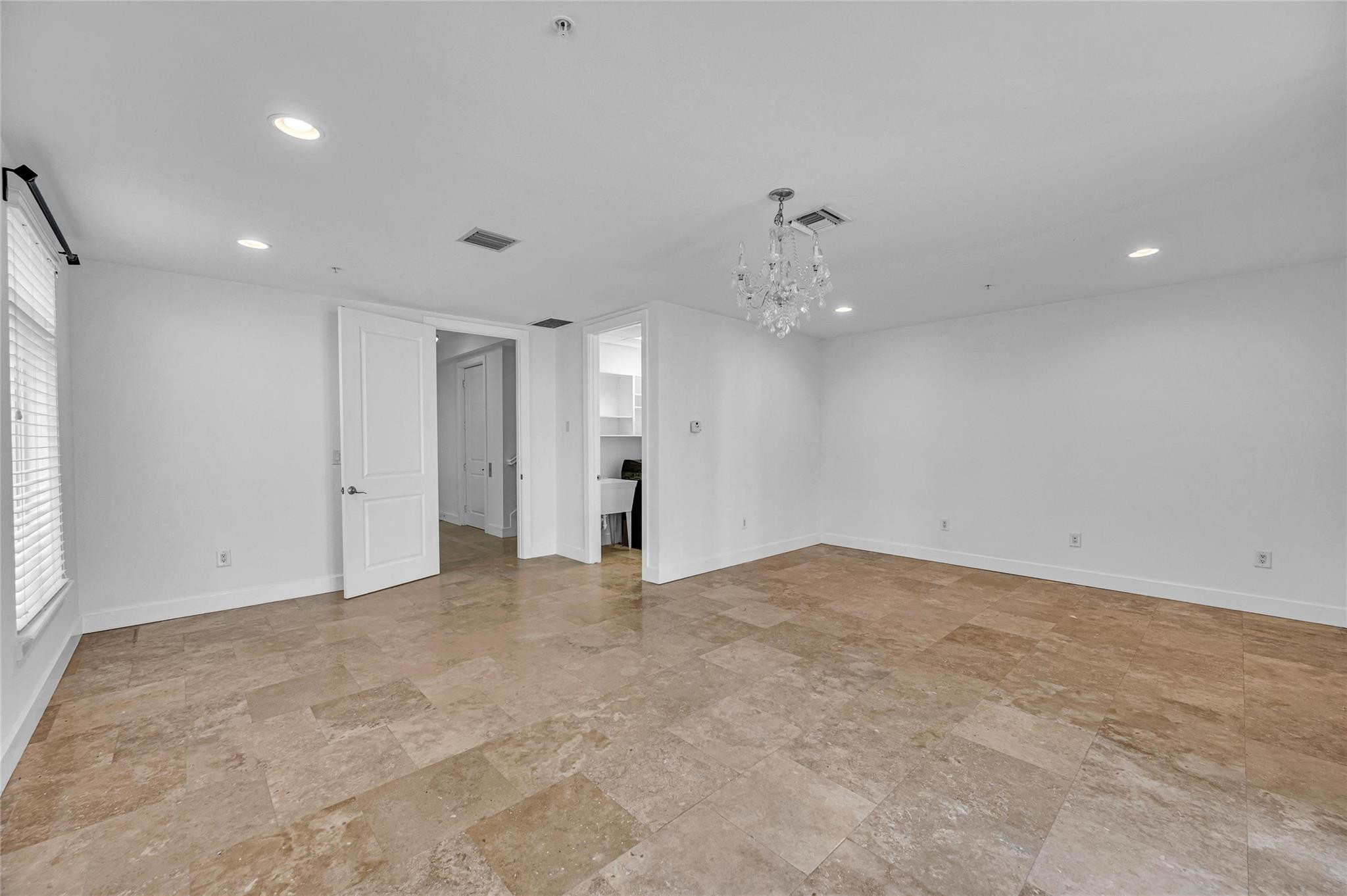 61 Isle Of Venice Fort Lauderdale, FL 33301