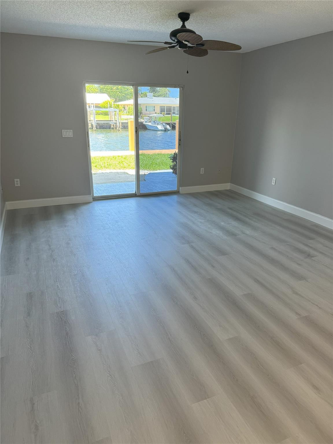 2731 NE 28th #3 Lighthouse Point, FL 33064