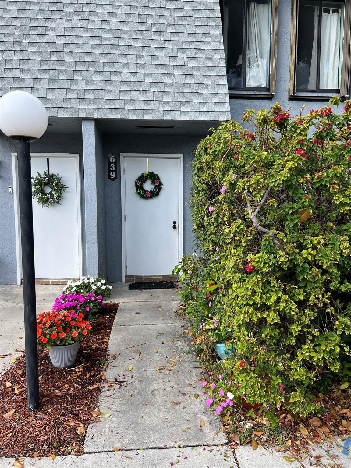 639 N University #17