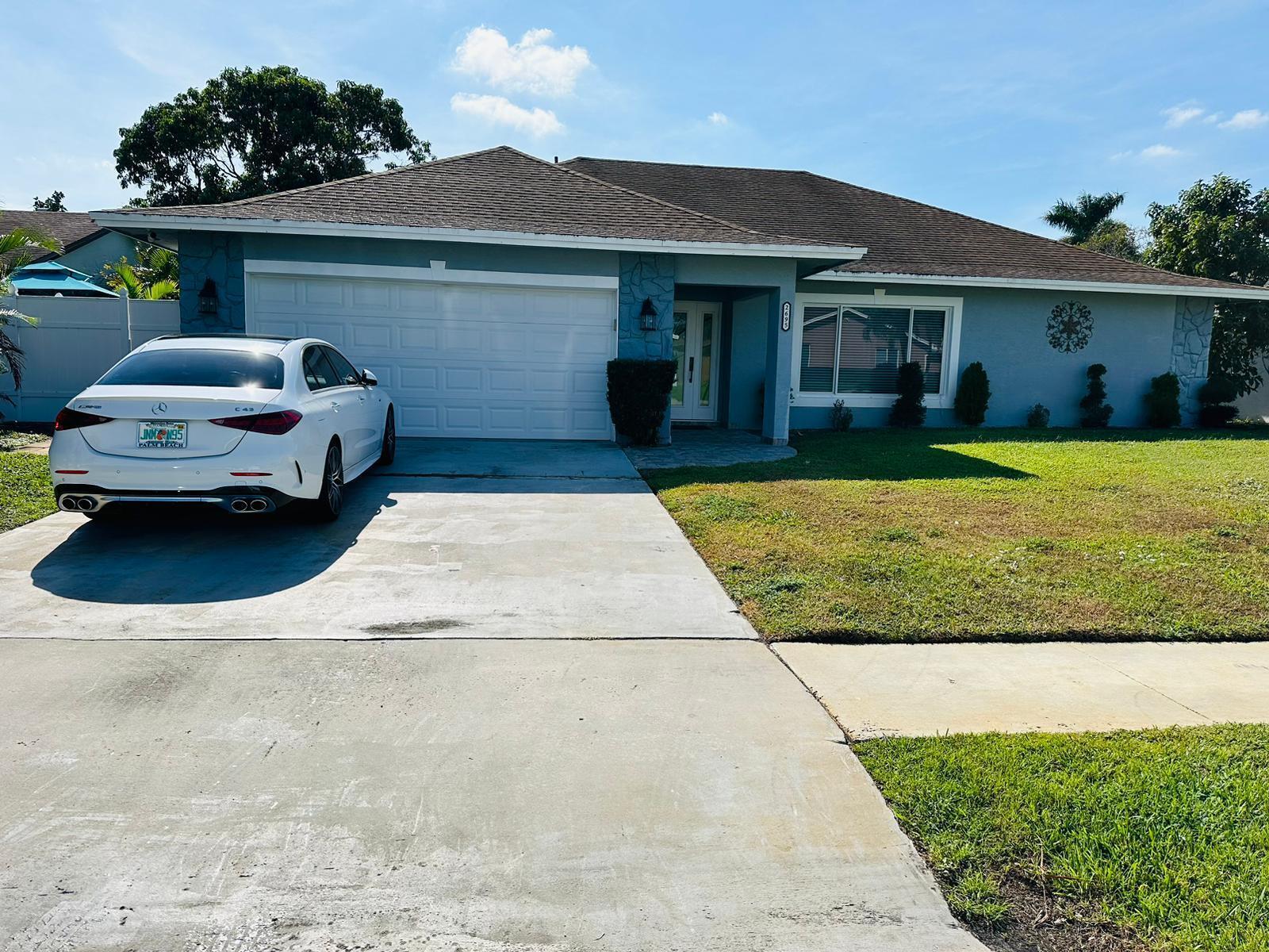 2695 Starwood Cir