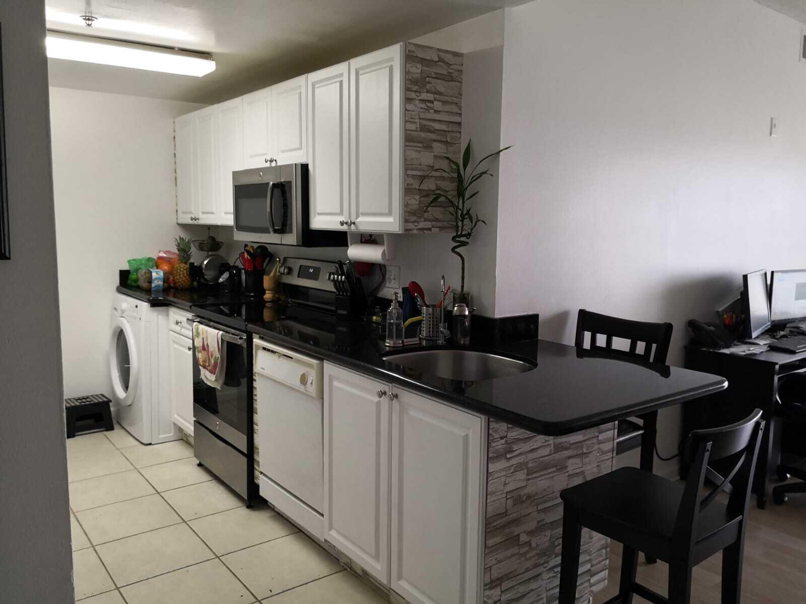 2100 Greenview Shores Blvd #523