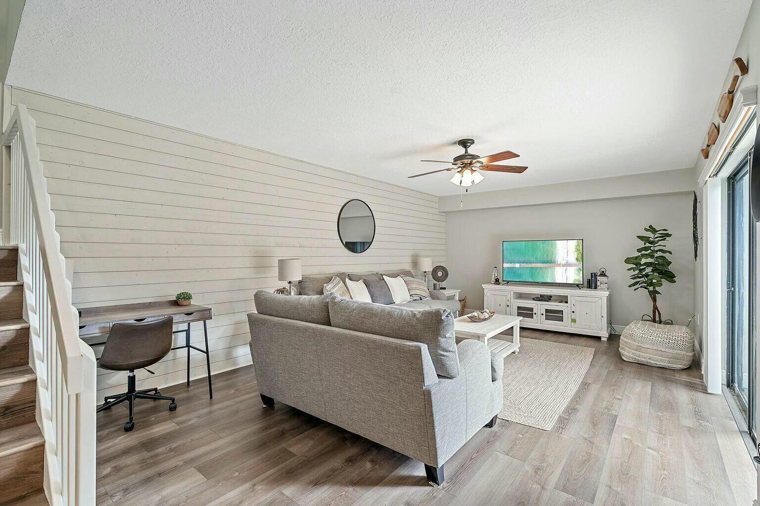 2020 20th Ct Jupiter, FL 33477