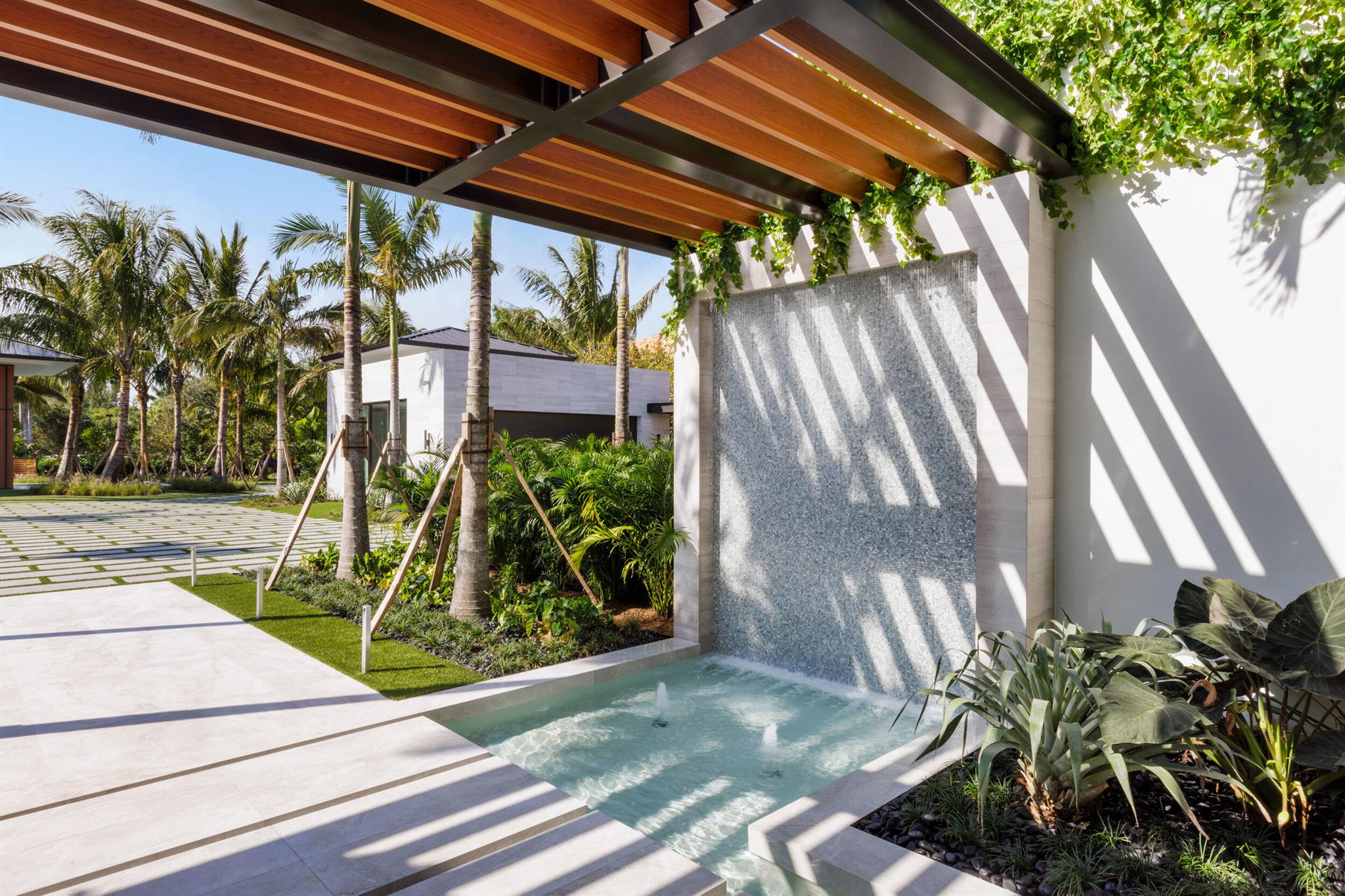 2415 Casas De Marbella Dr Palm Beach Gardens, FL 33410 2415 Casas De Marbella Dr Palm Beach Gardens, FL 33410