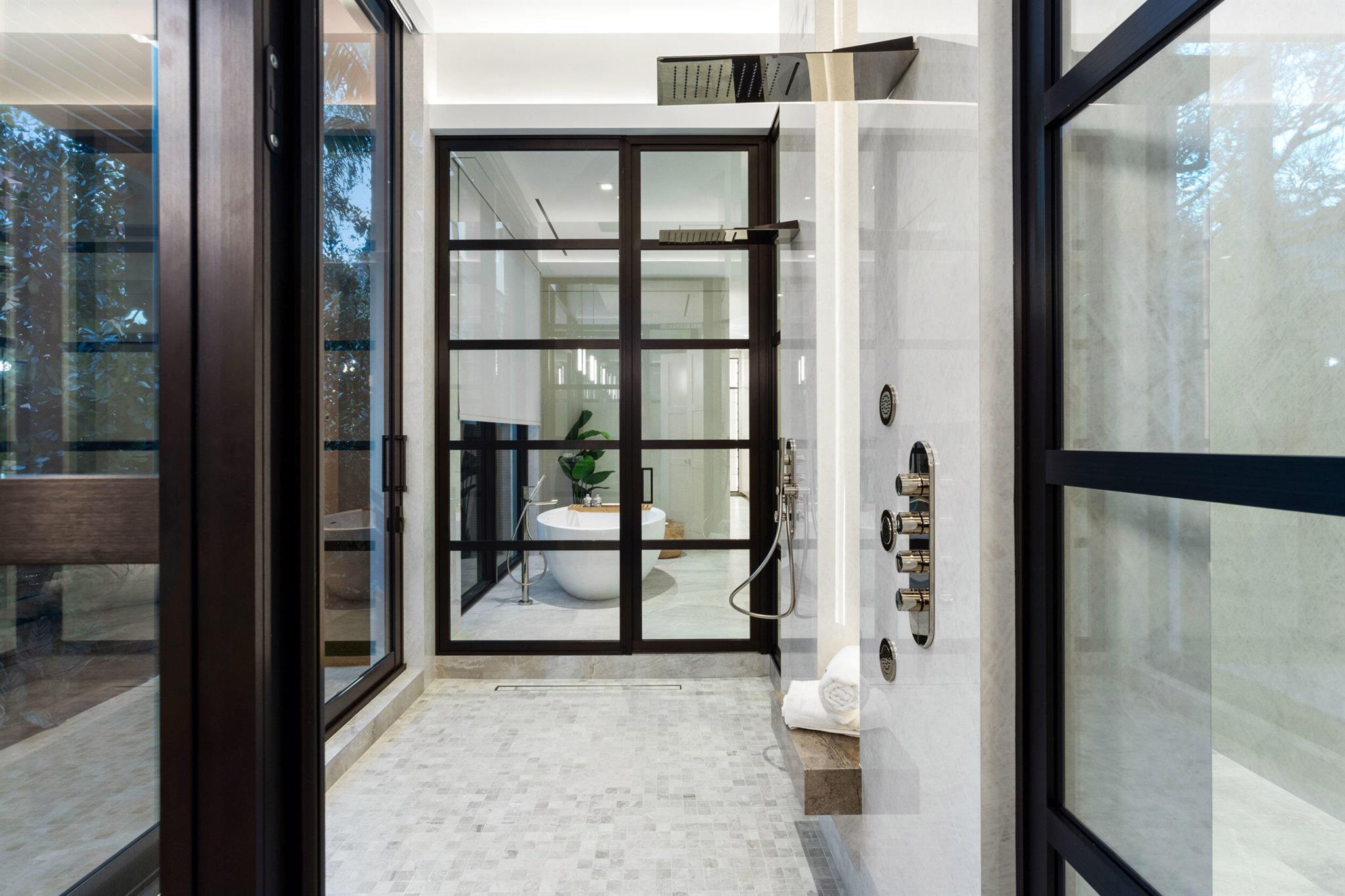 2415 Casas De Marbella Dr Palm Beach Gardens, FL 33410