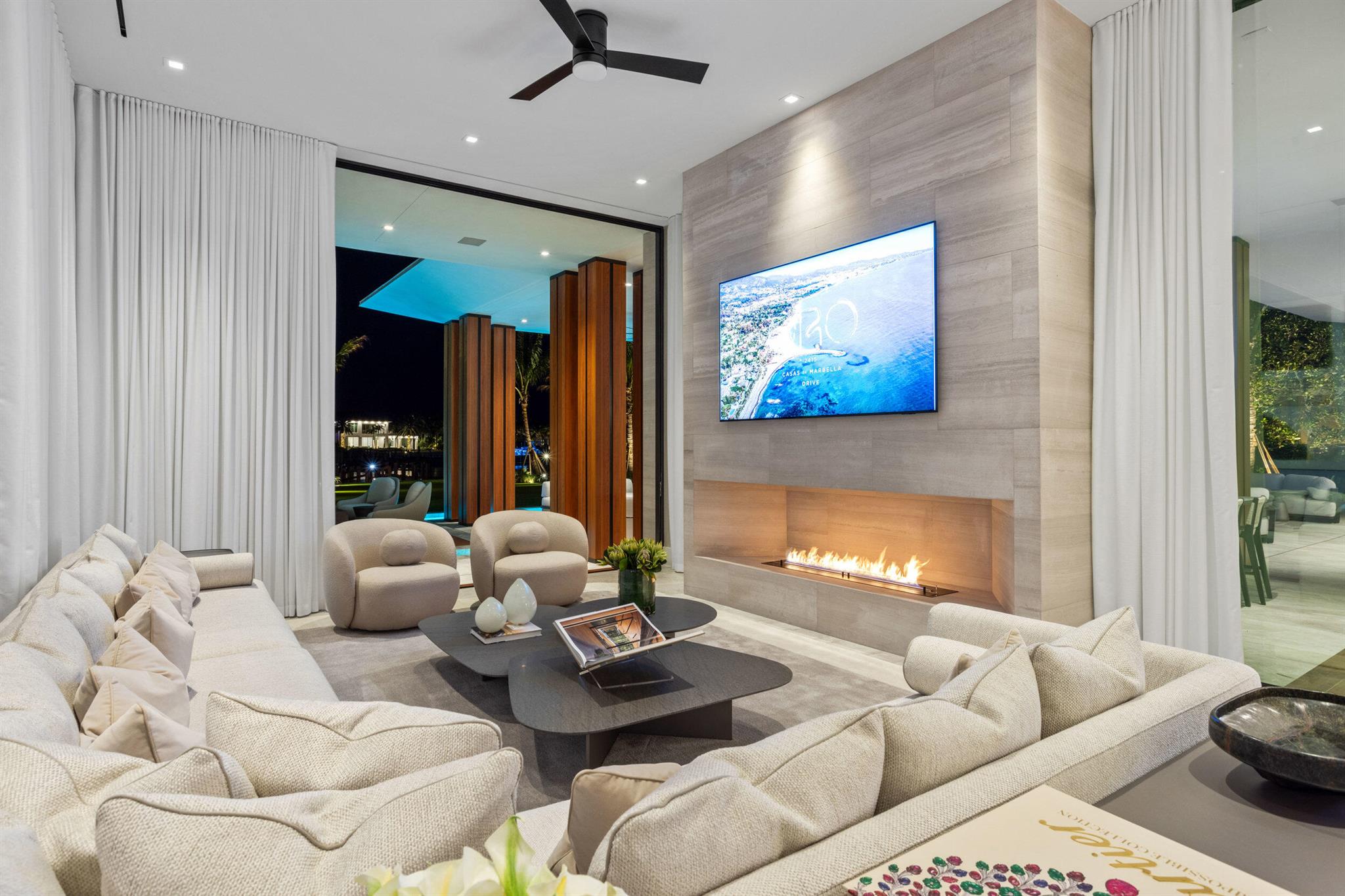 2415 Casas De Marbella Dr Palm Beach Gardens, FL 33410