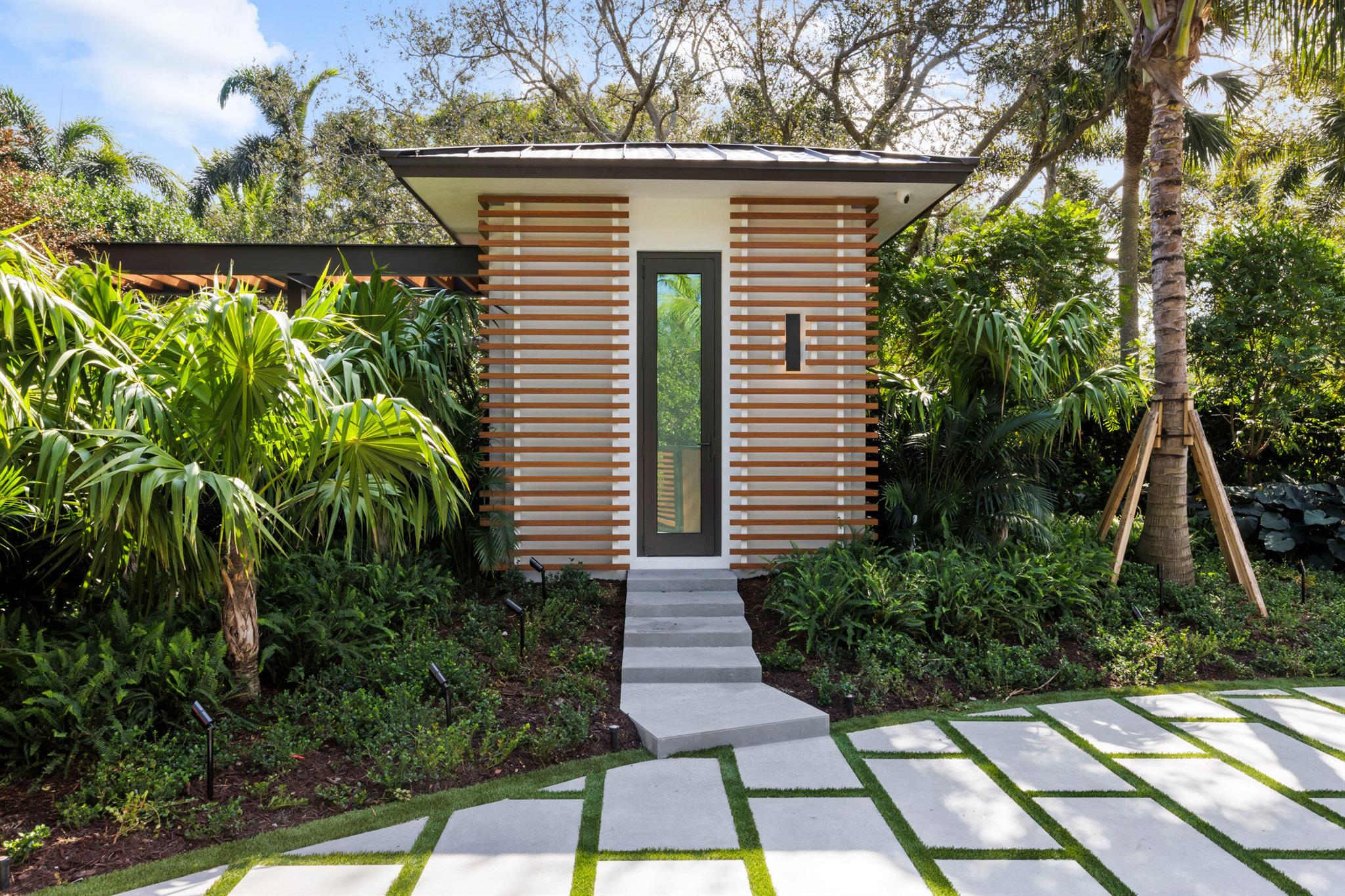 2415 Casas De Marbella Dr Palm Beach Gardens, FL 33410 2415 Casas De Marbella Dr Palm Beach Gardens, FL 33410