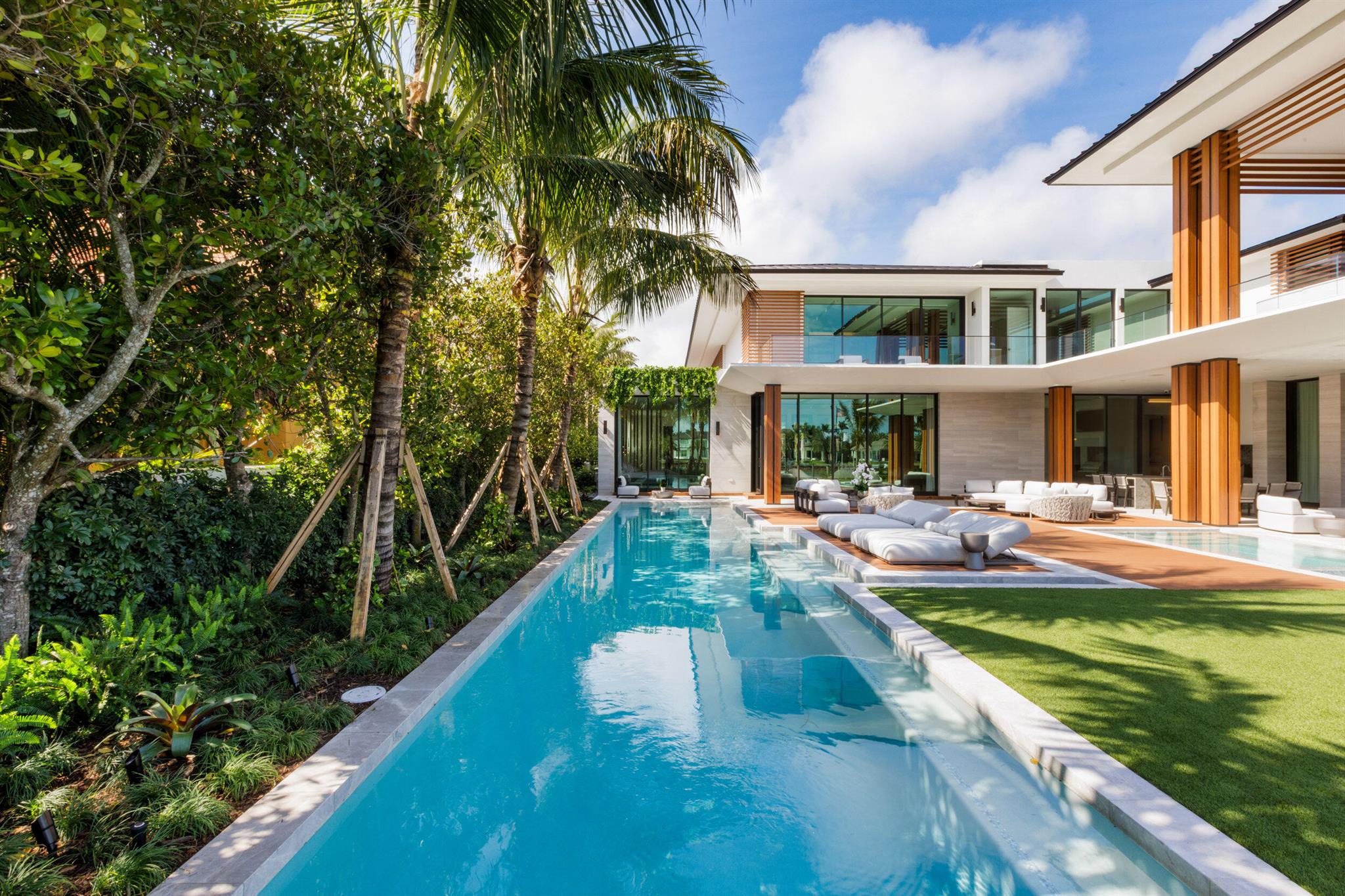 2415 Casas De Marbella Dr Palm Beach Gardens, FL 33410 2415 Casas De Marbella Dr Palm Beach Gardens, FL 33410