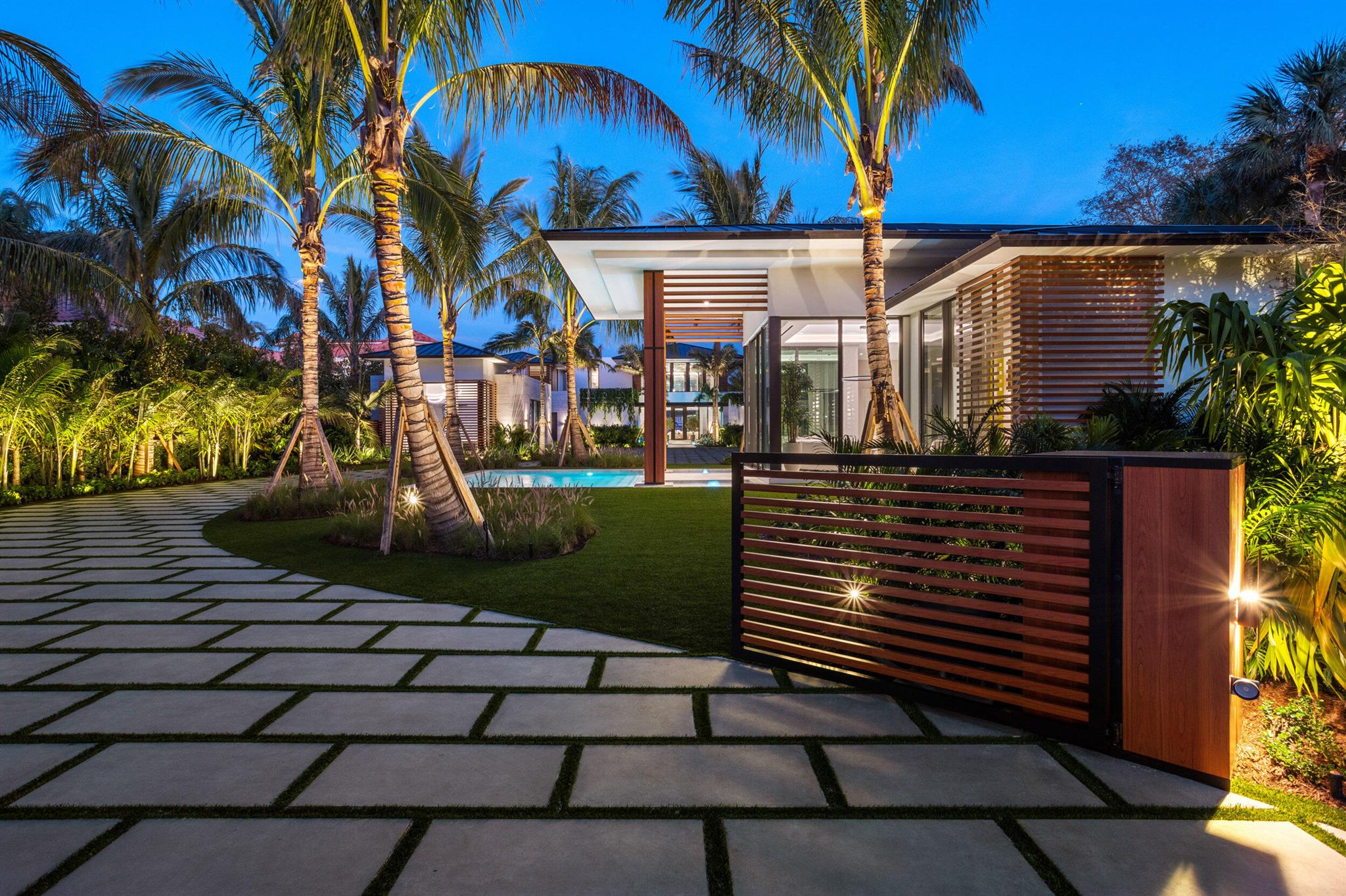 2415 Casas De Marbella Dr Palm Beach Gardens, FL 33410 2415 Casas De Marbella Dr Palm Beach Gardens, FL 33410