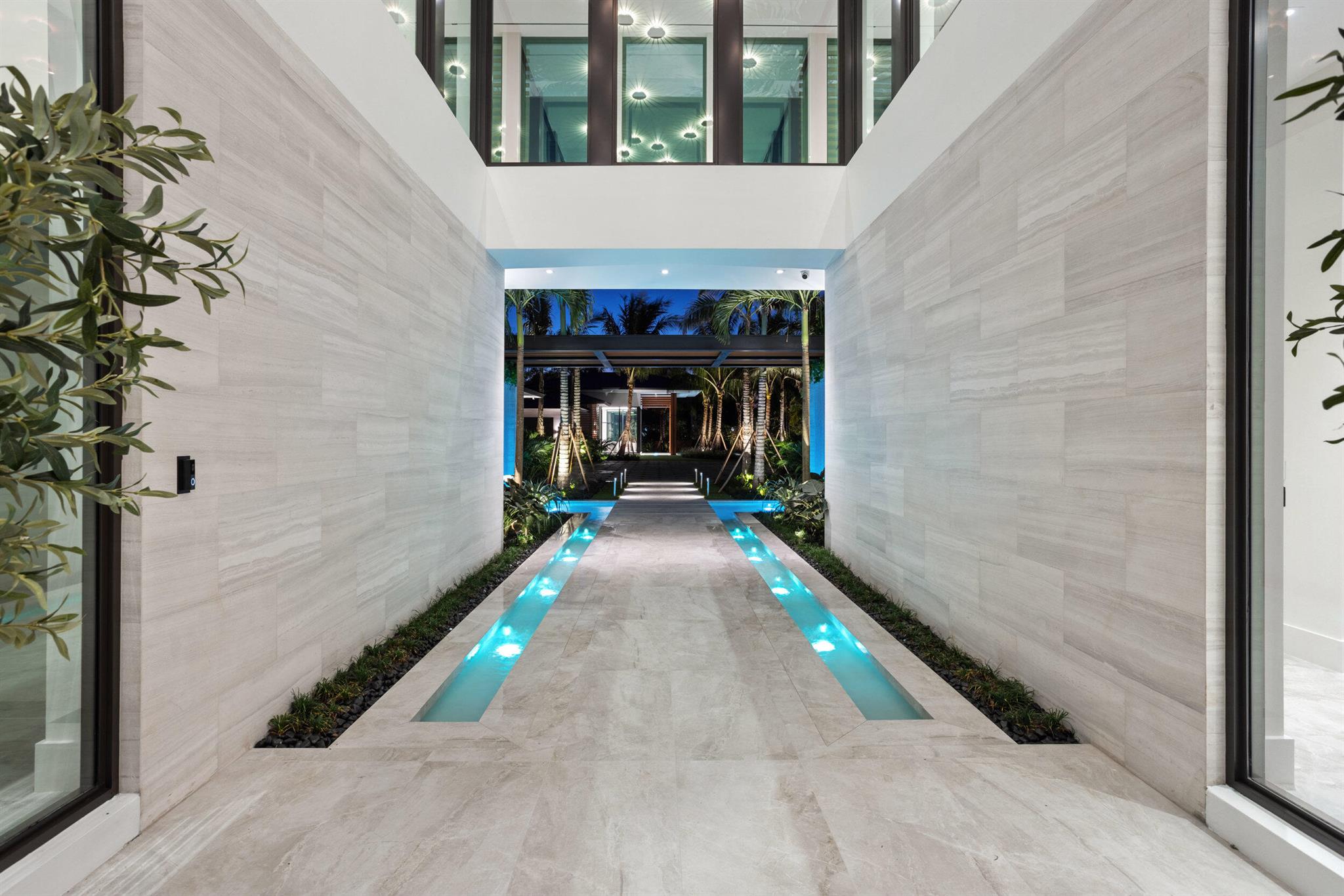 2415 Casas De Marbella Dr Palm Beach Gardens, FL 33410 2415 Casas De Marbella Dr Palm Beach Gardens, FL 33410