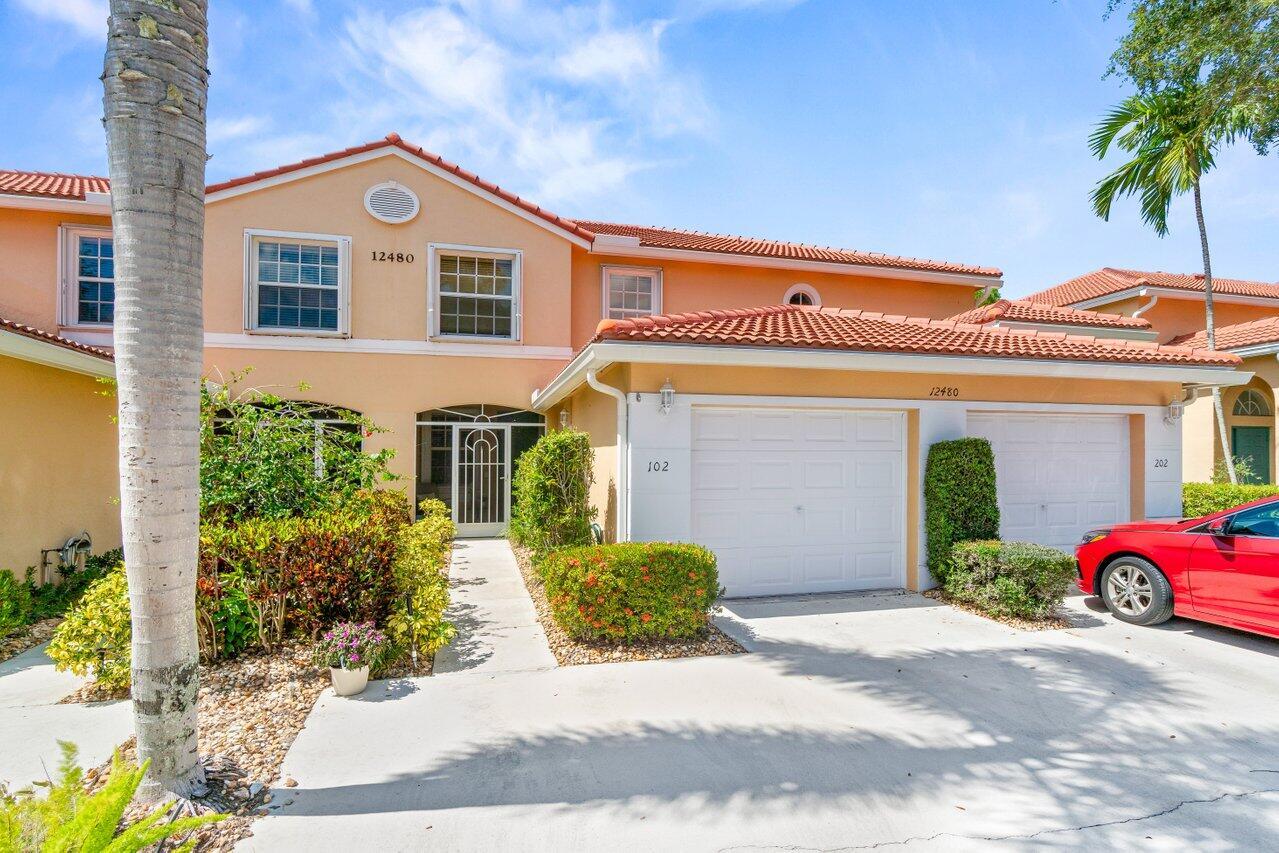 12480 Crystal Pointe Dr #102