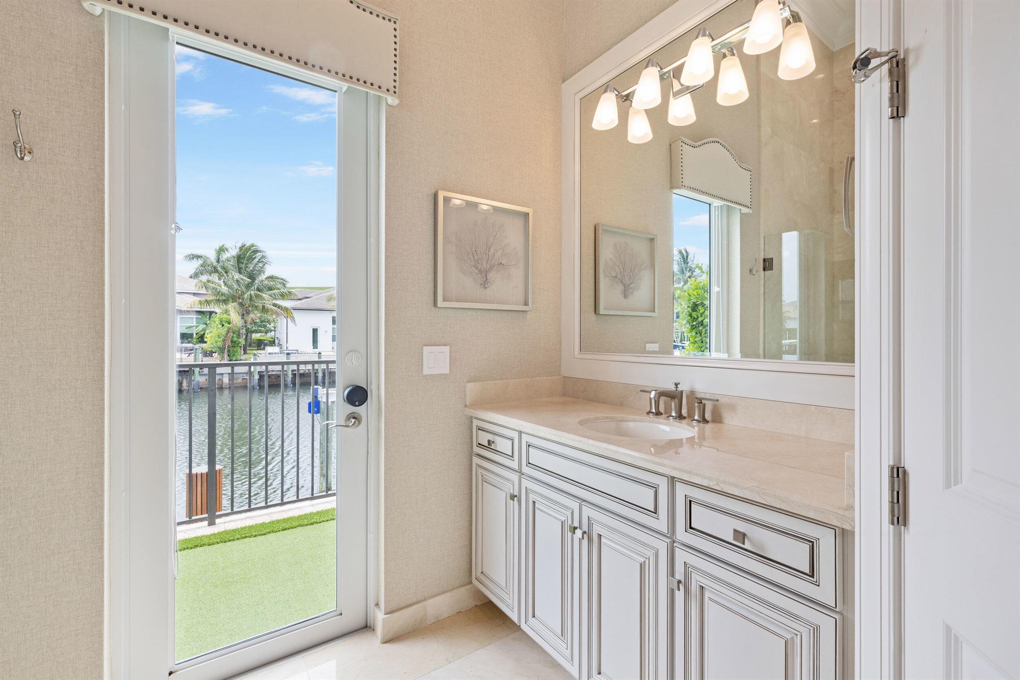 13901 Willow Cay Dr North Palm Beach, FL 33408 13901 Willow Cay Dr North Palm Beach, FL 33408