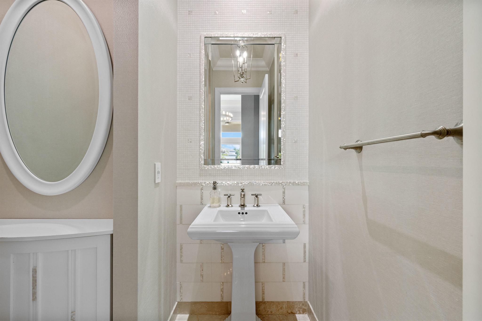 13901 Willow Cay Dr North Palm Beach, FL 33408 13901 Willow Cay Dr North Palm Beach, FL 33408