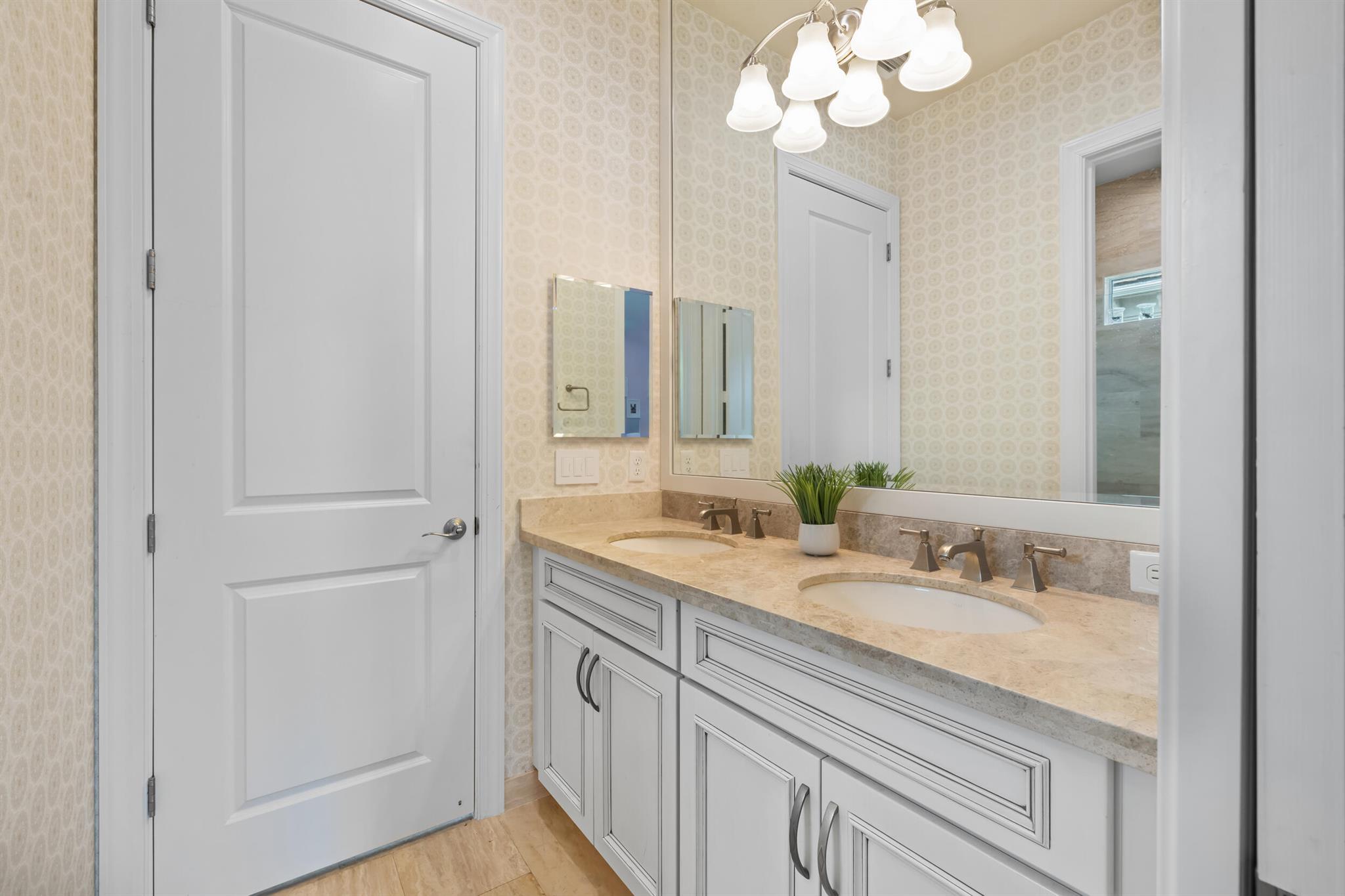 13901 Willow Cay Dr North Palm Beach, FL 33408 13901 Willow Cay Dr North Palm Beach, FL 33408