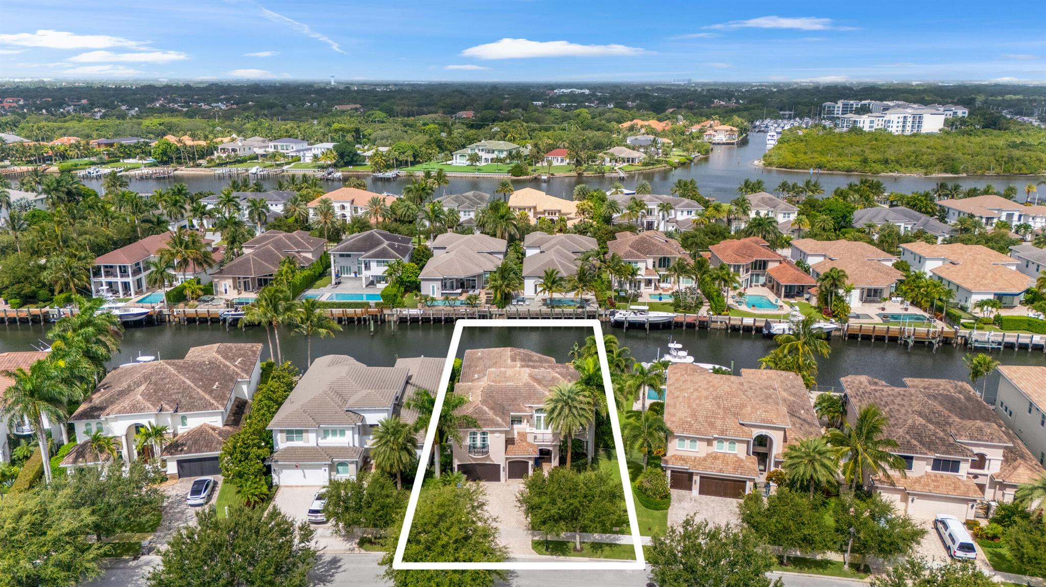 13901 Willow Cay Dr North Palm Beach, FL 33408 13901 Willow Cay Dr North Palm Beach, FL 33408