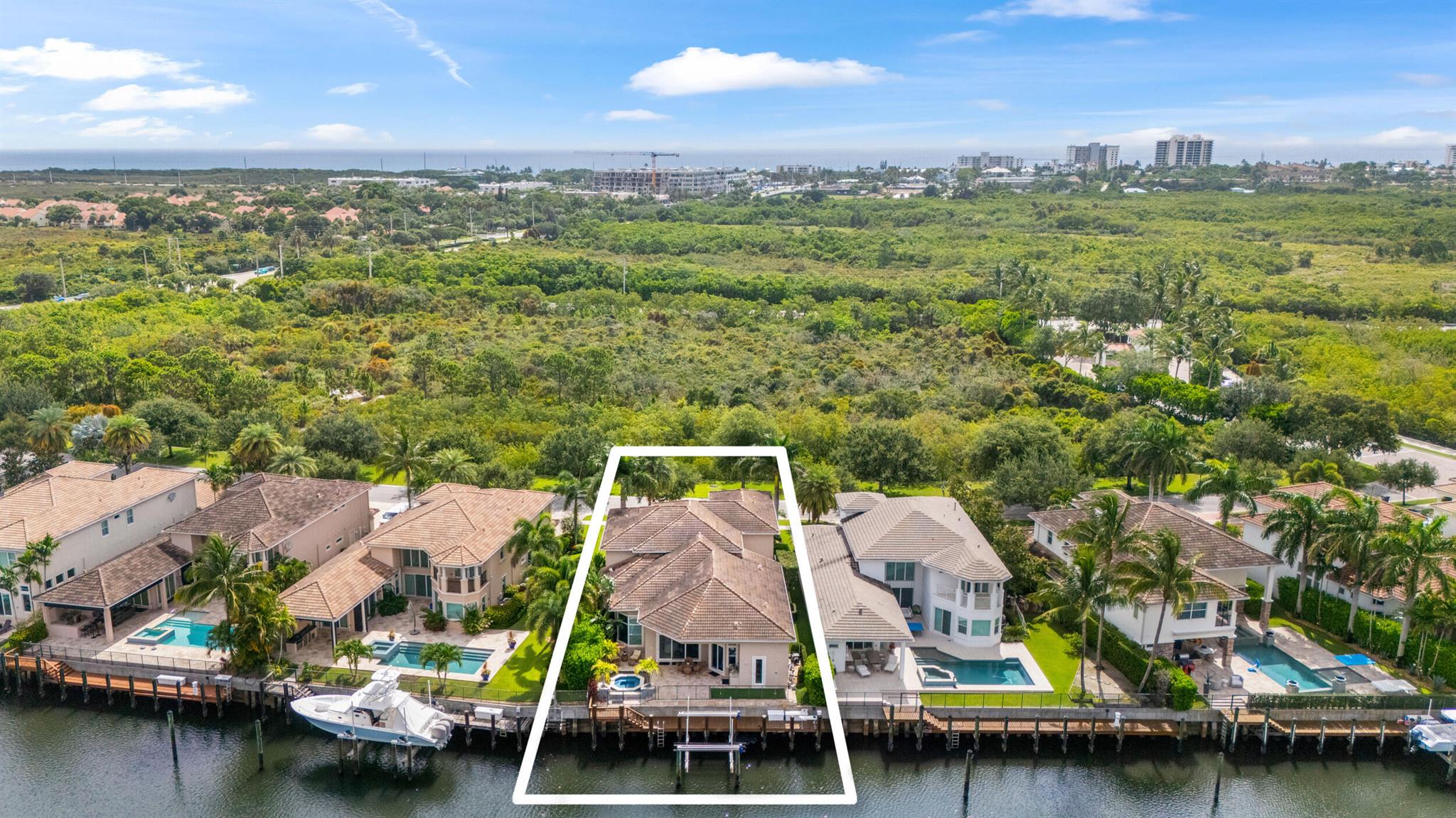 13901 Willow Cay Dr North Palm Beach, FL 33408 13901 Willow Cay Dr North Palm Beach, FL 33408