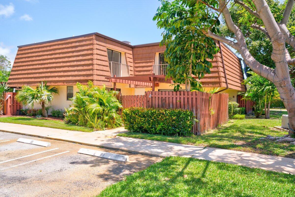 2530 Albatross Rd #8-B