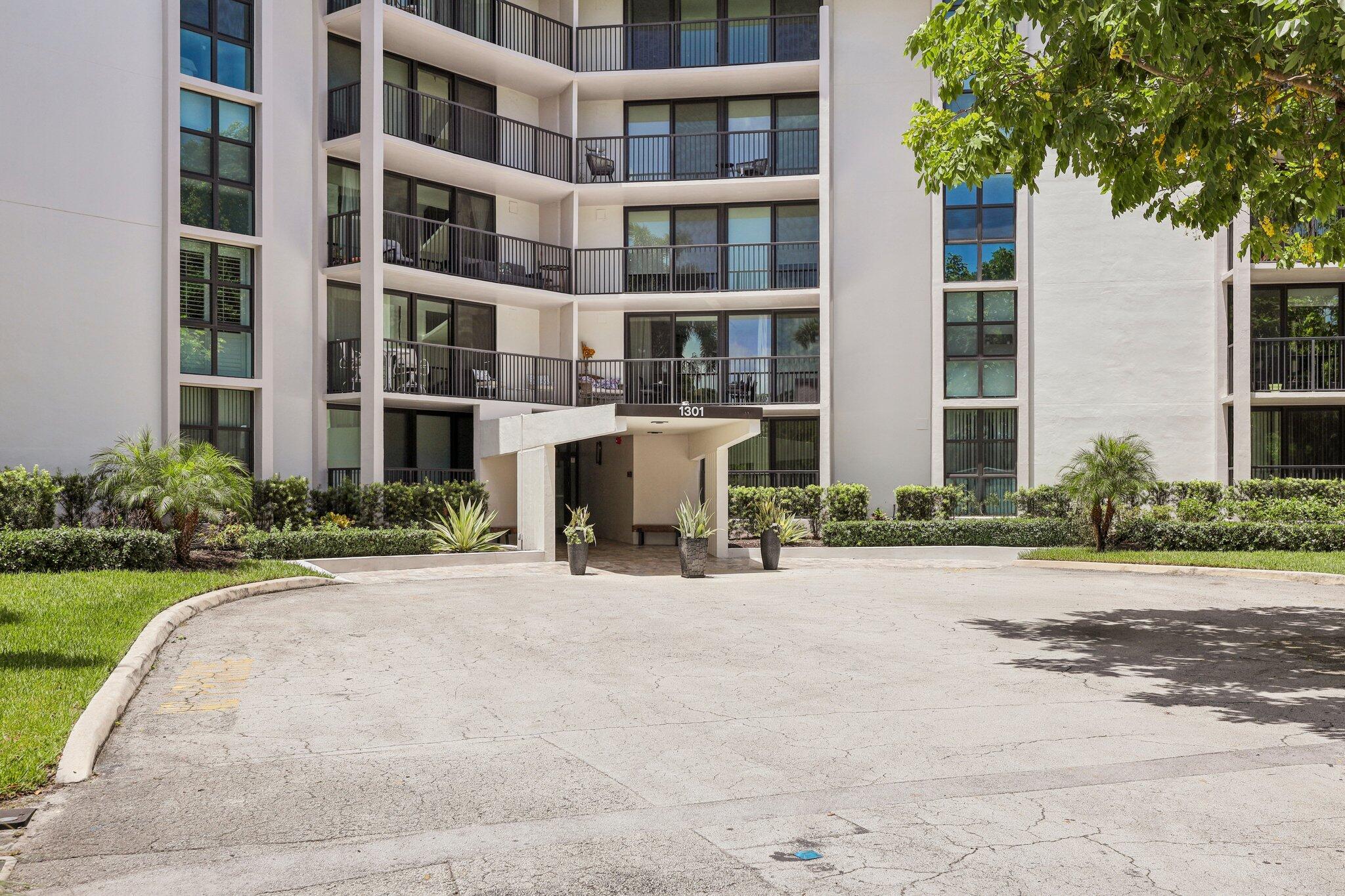 1301 River Reach Dr #119