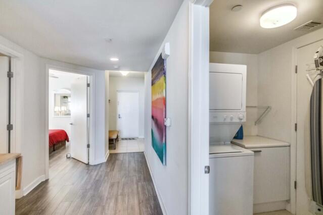 2650 Lake Shr #2203 Riviera Beach, FL 33404