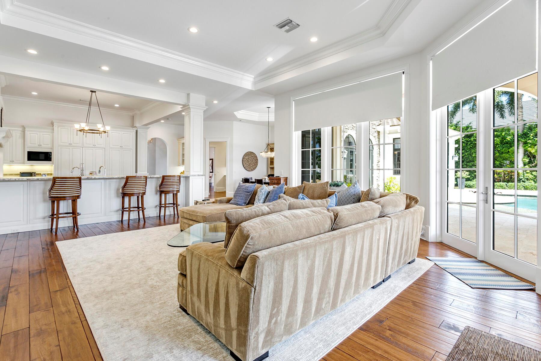 155 Commodore Dr Jupiter, FL 33477