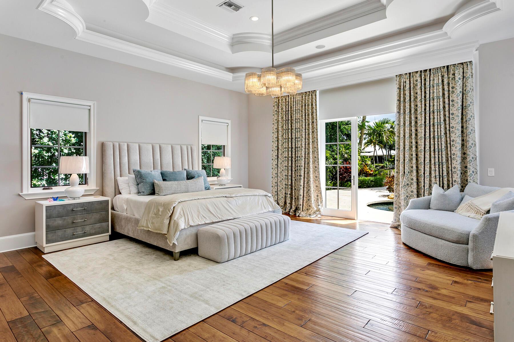 155 Commodore Dr Jupiter, FL 33477