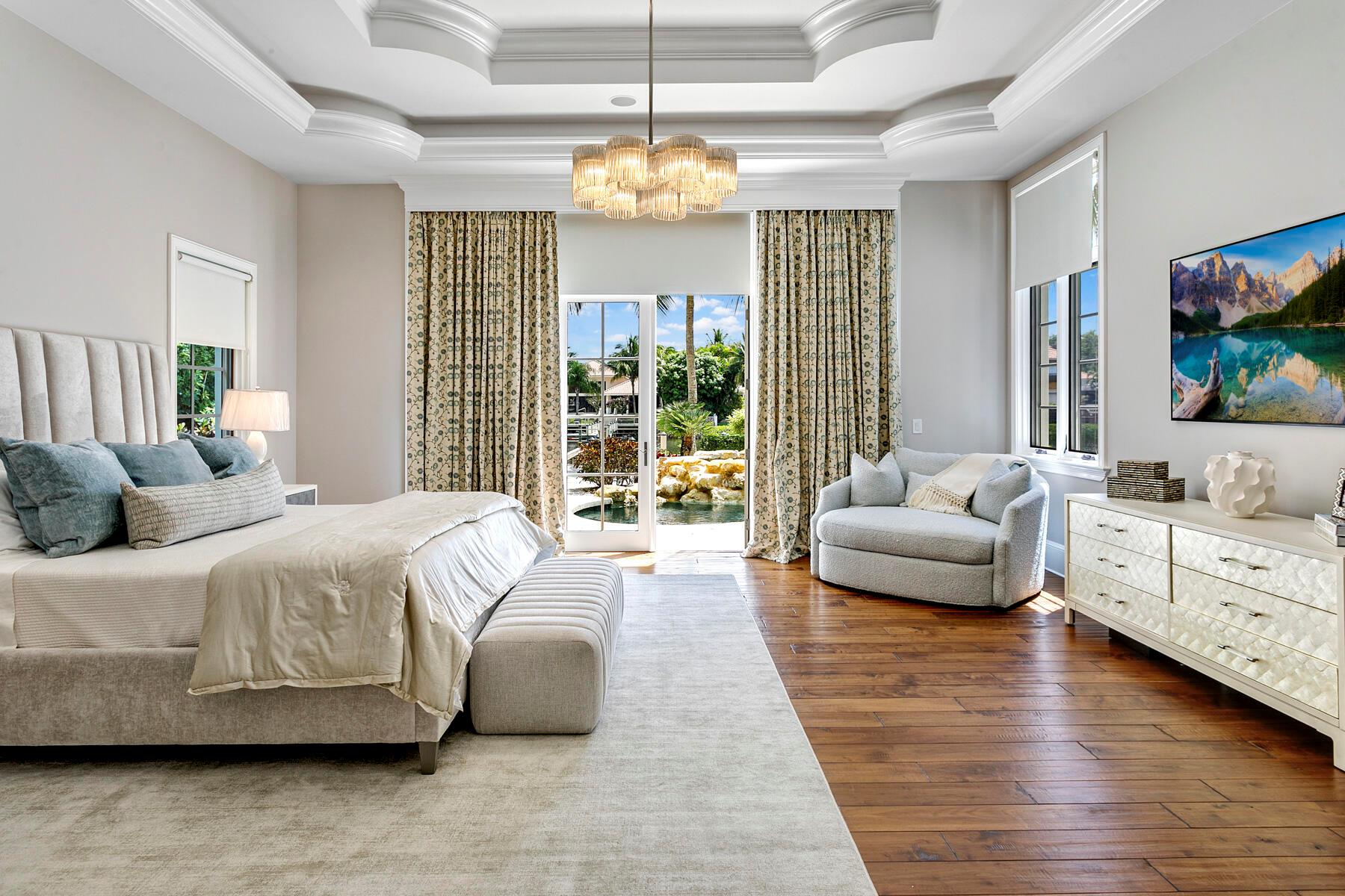 155 Commodore Dr Jupiter, FL 33477