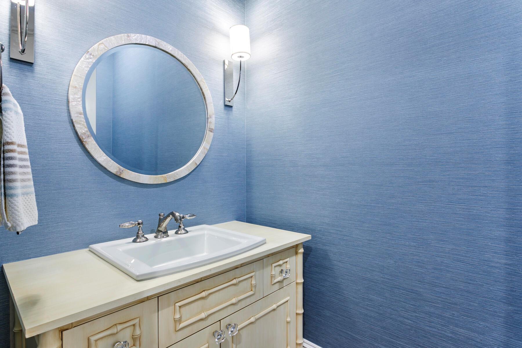 155 Commodore Dr Jupiter, FL 33477