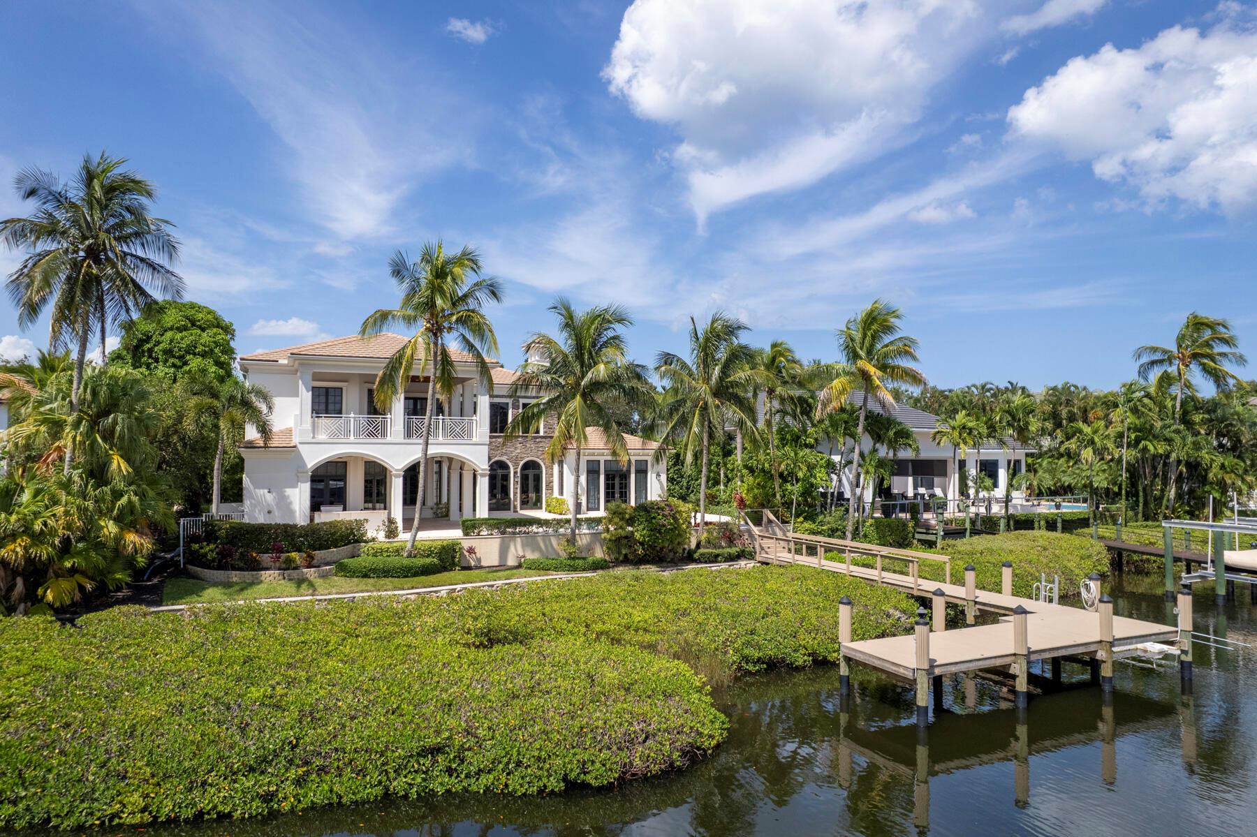 155 Commodore Dr Jupiter, FL 33477