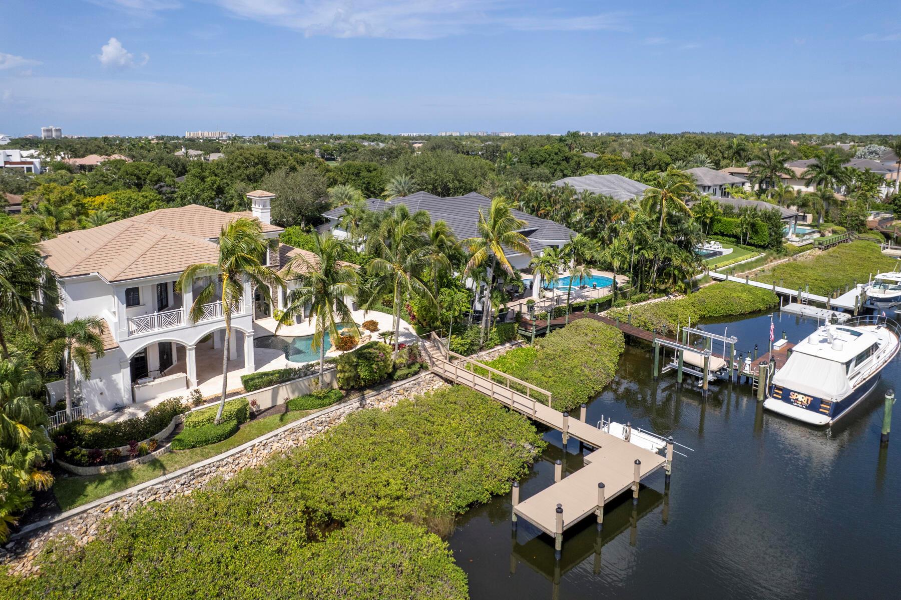 155 Commodore Dr Jupiter, FL 33477