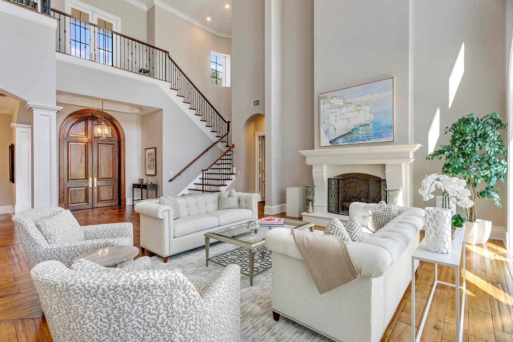 155 Commodore Dr Jupiter, FL 33477