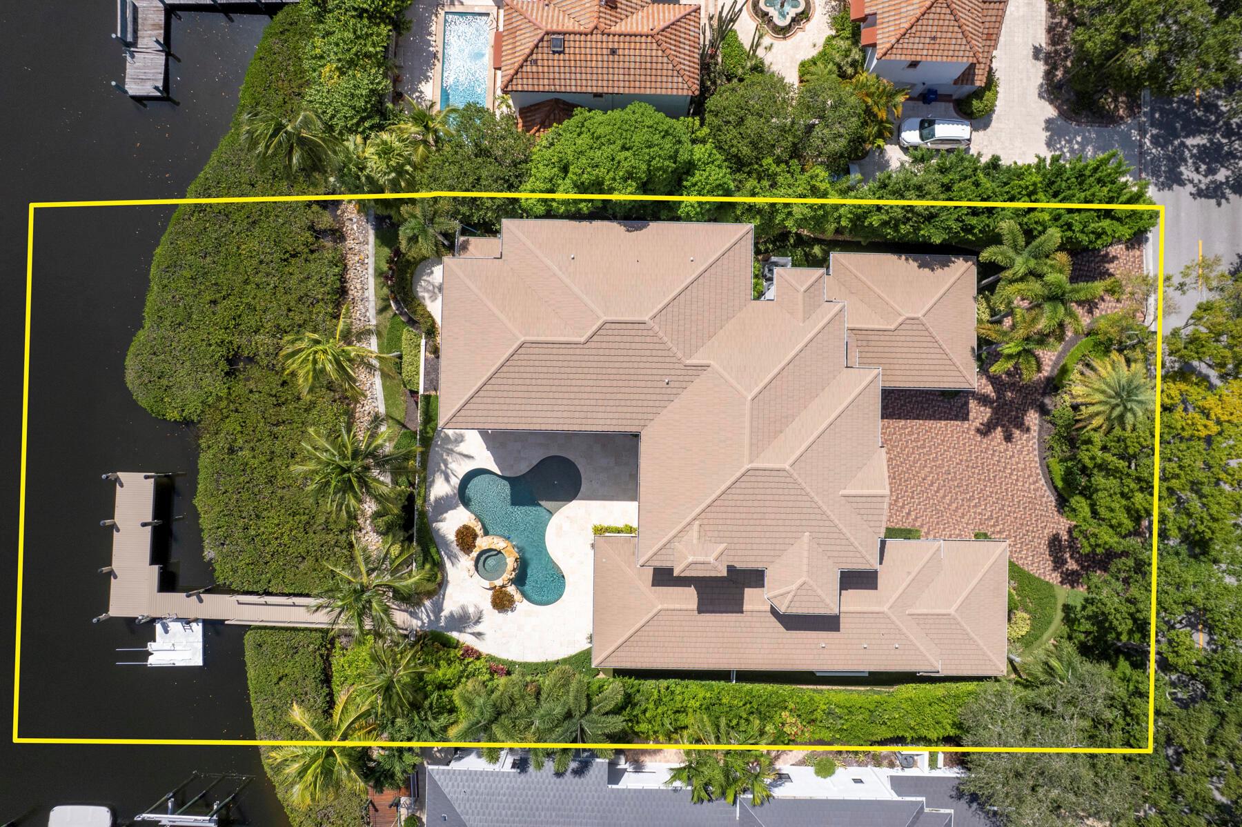 155 Commodore Dr Jupiter, FL 33477