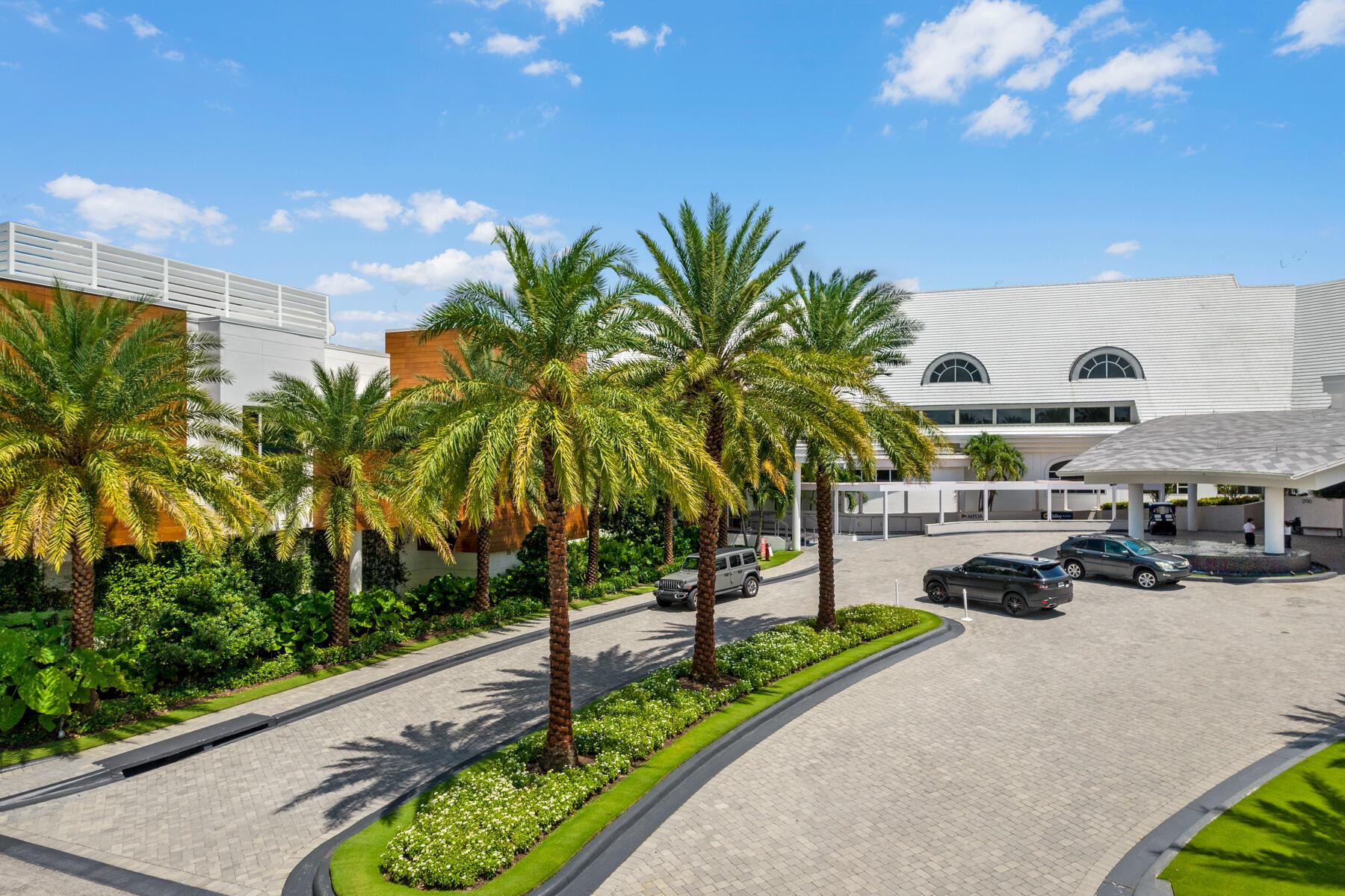 155 Commodore Dr Jupiter, FL 33477