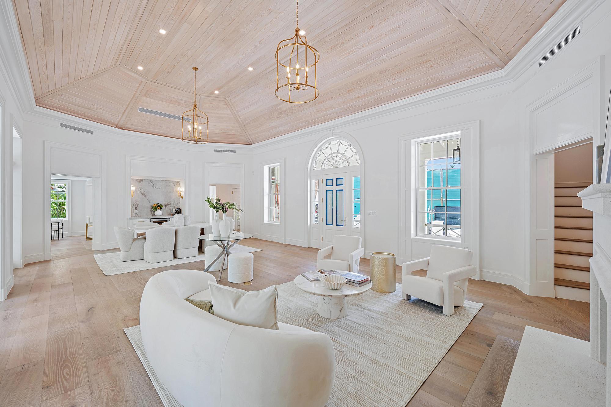 269 Jamaica Ln Palm Beach, FL 33480