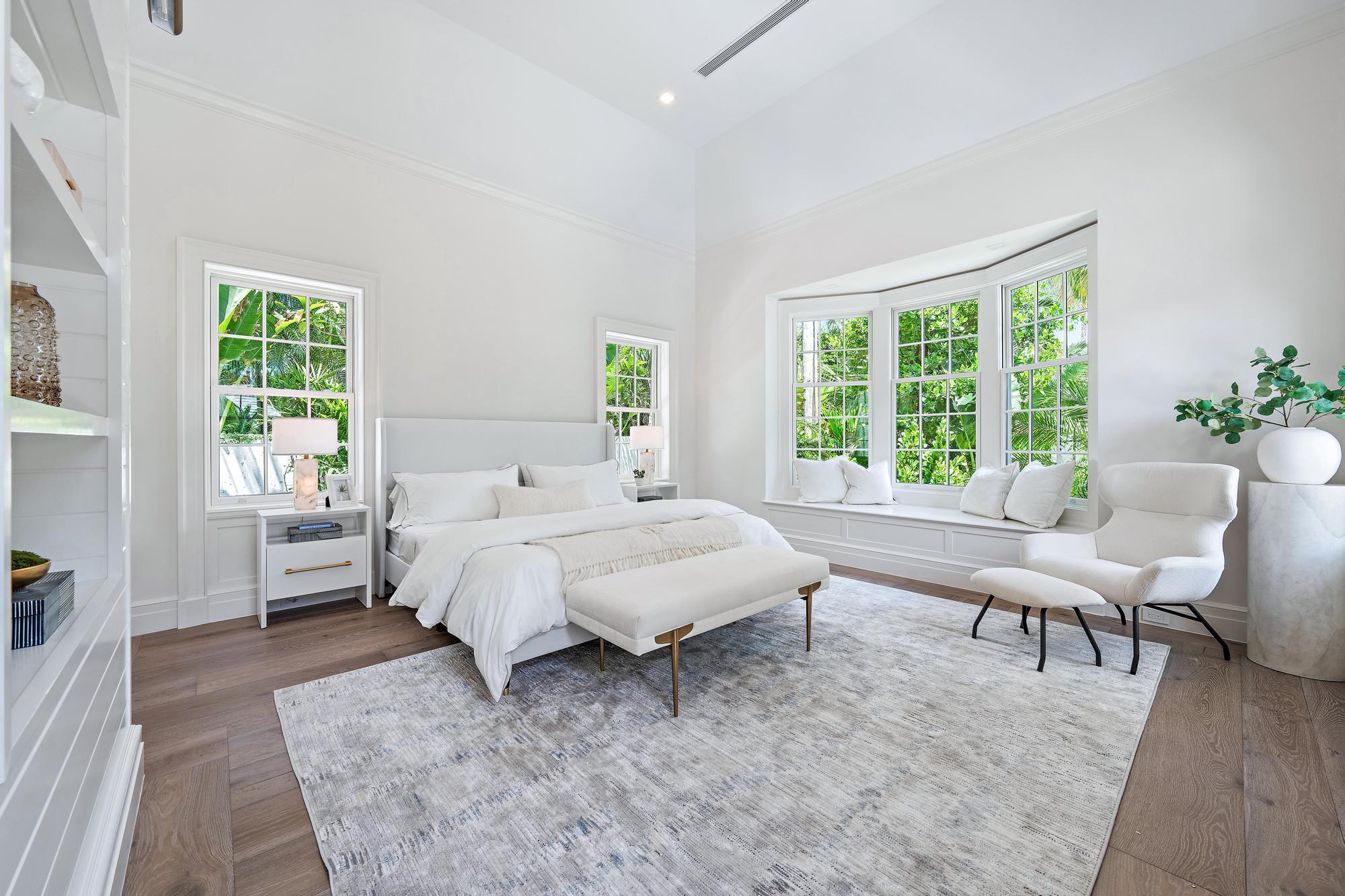 269 Jamaica Ln Palm Beach, FL 33480