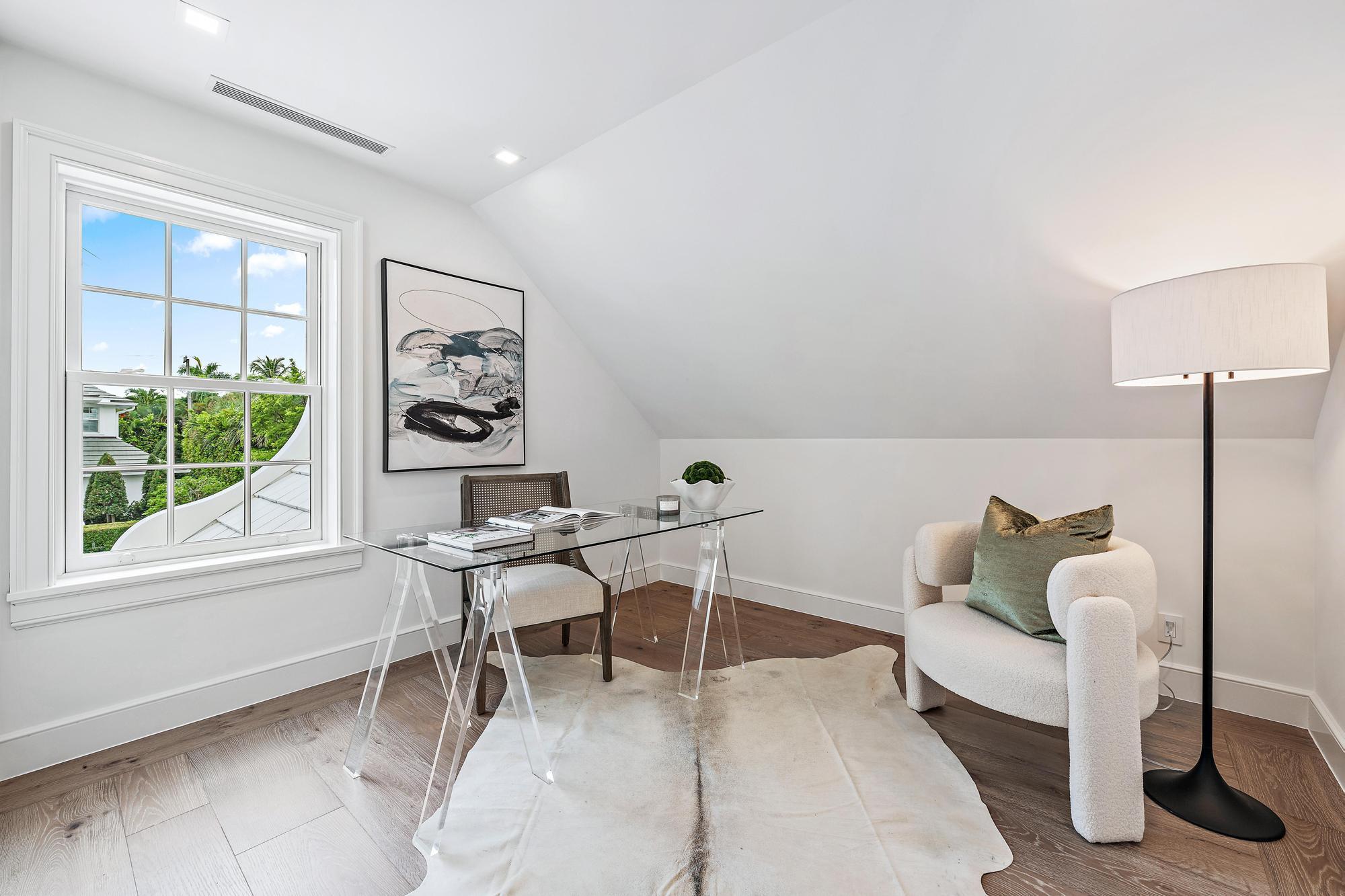 269 Jamaica Ln Palm Beach, FL 33480