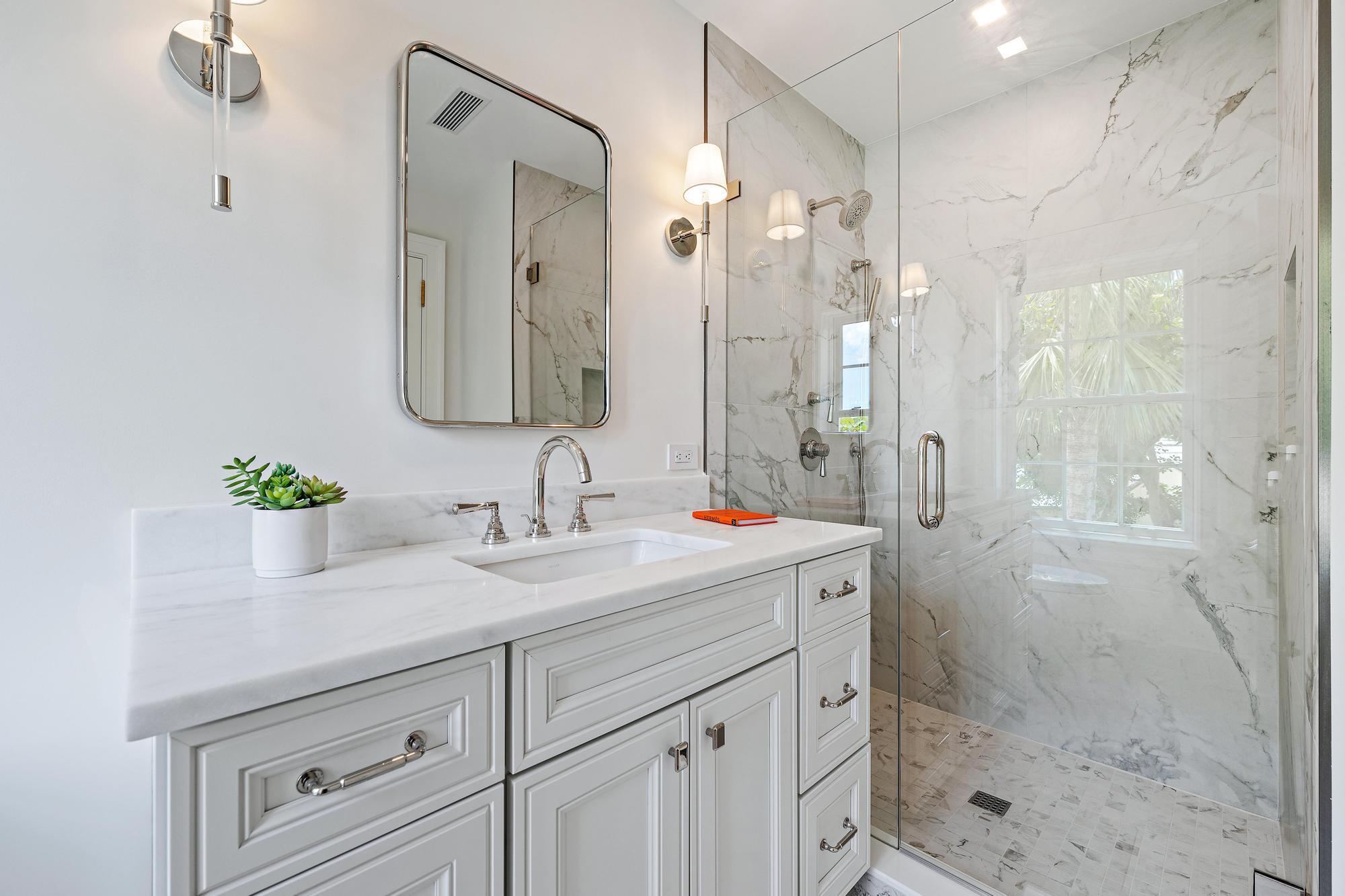 269 Jamaica Ln Palm Beach, FL 33480