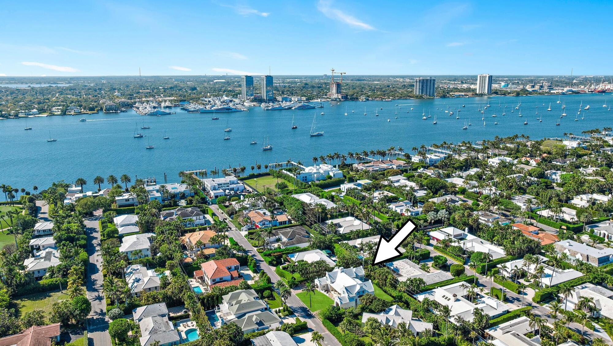 269 Jamaica Ln Palm Beach, FL 33480