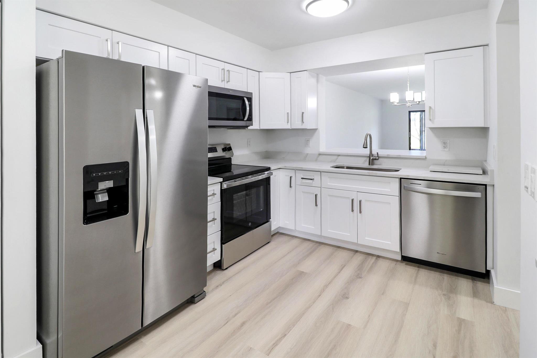 7270 Ashford Pl #106