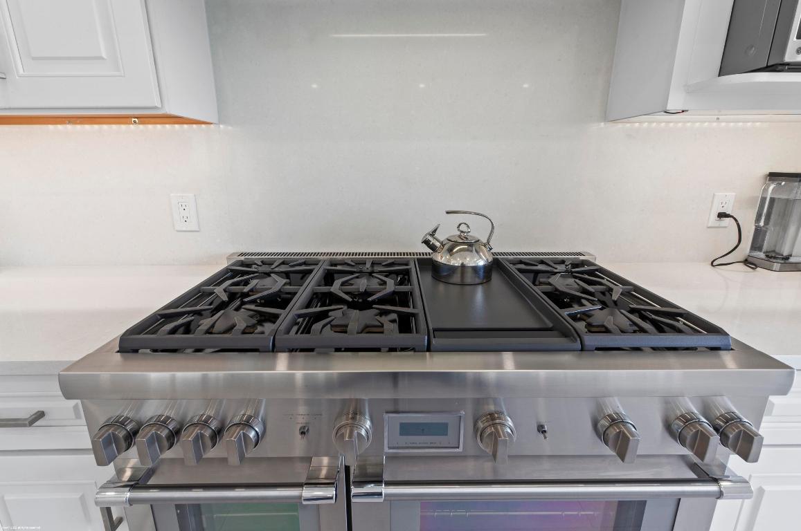 116 N Beach Jupiter Island, FL 33455