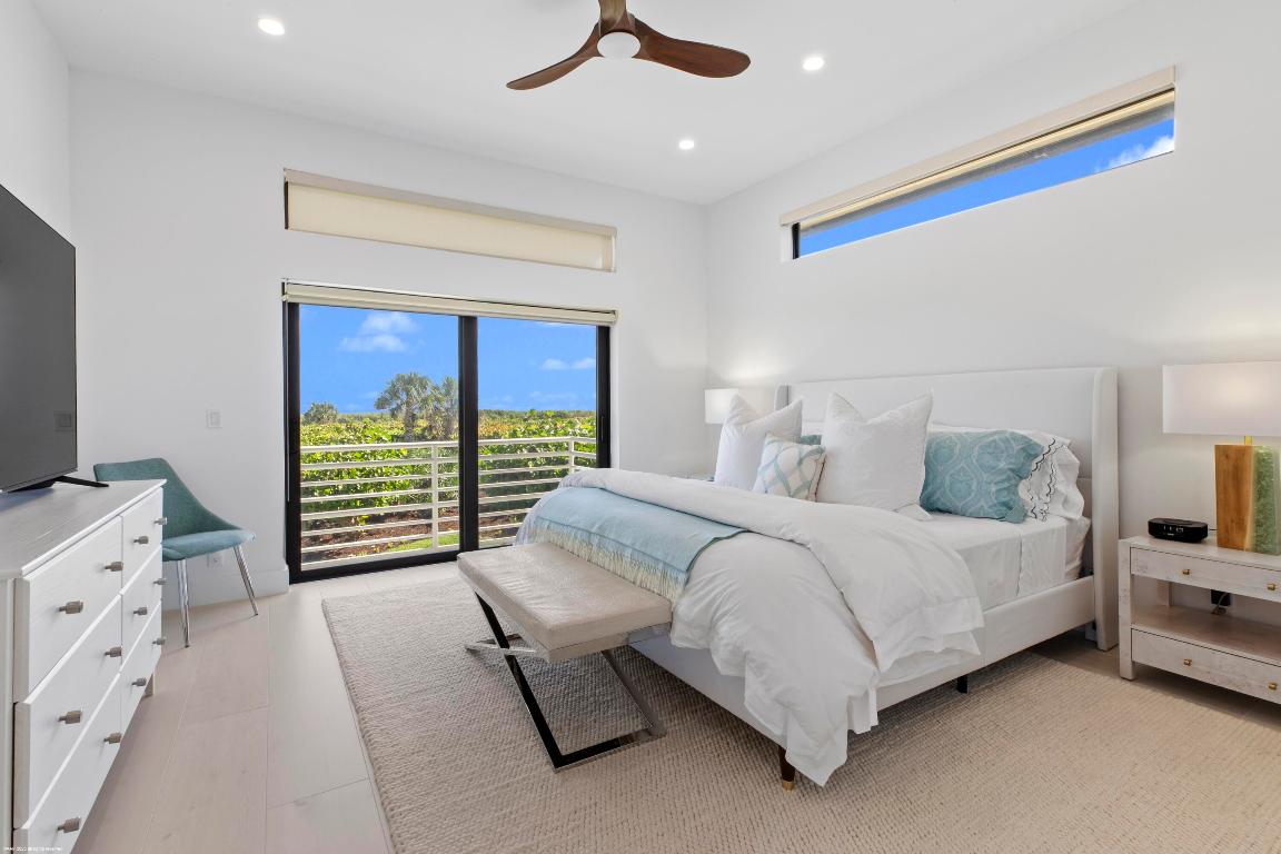 116 N Beach Jupiter Island, FL 33455