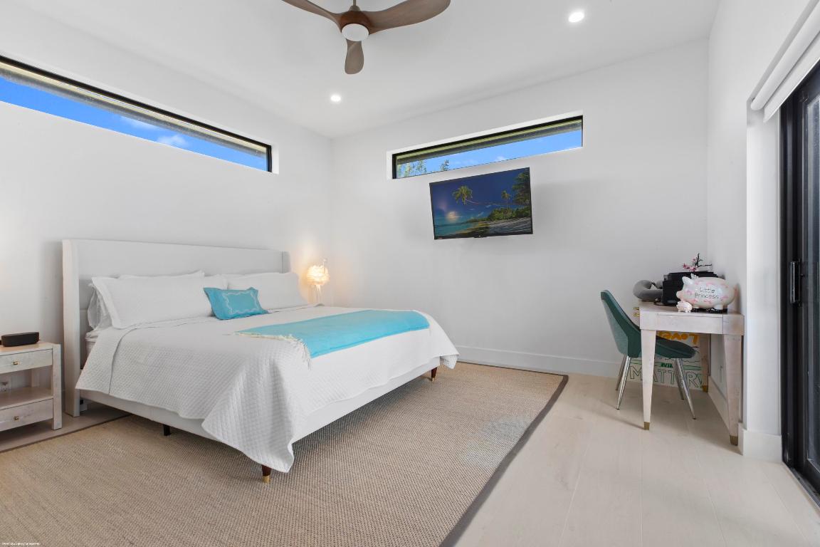 116 N Beach Jupiter Island, FL 33455