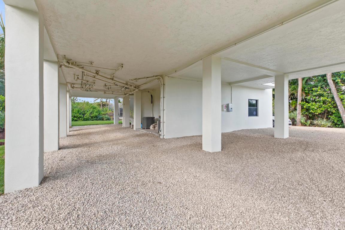 116 N Beach Jupiter Island, FL 33455