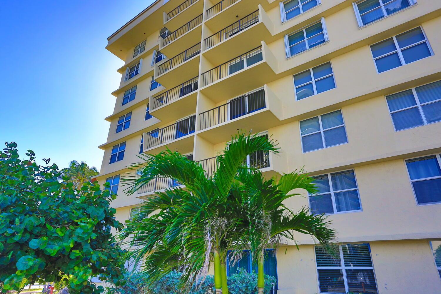 1009 N Ocean Blvd #211