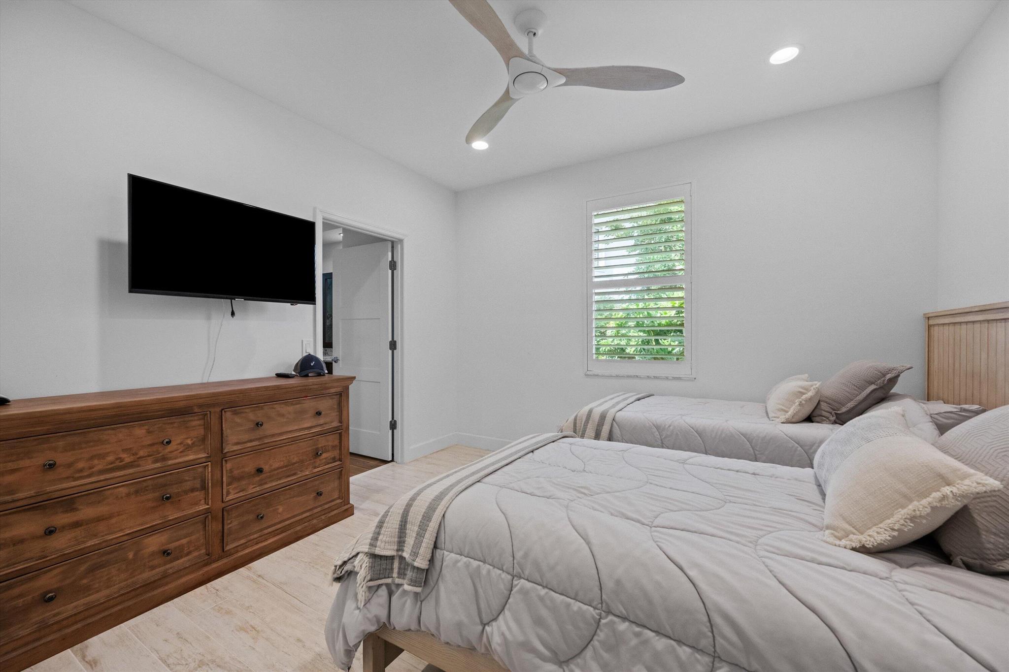 106 Toteka Cir Jupiter, FL 33458